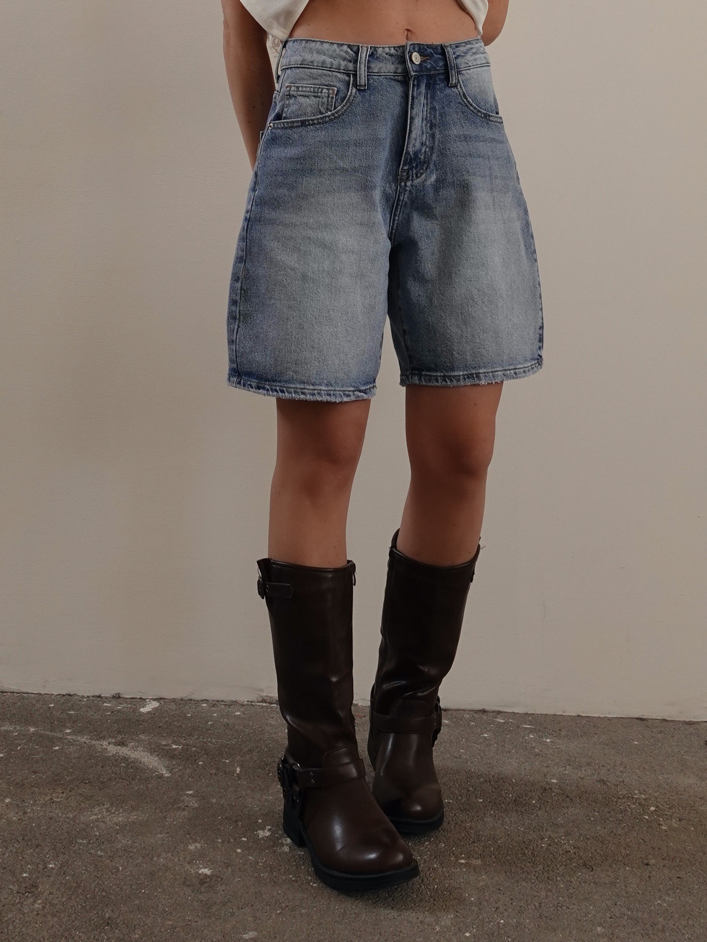 BERMUDA IN DENIM BASIC - LAVAGGIO MEDIO D311