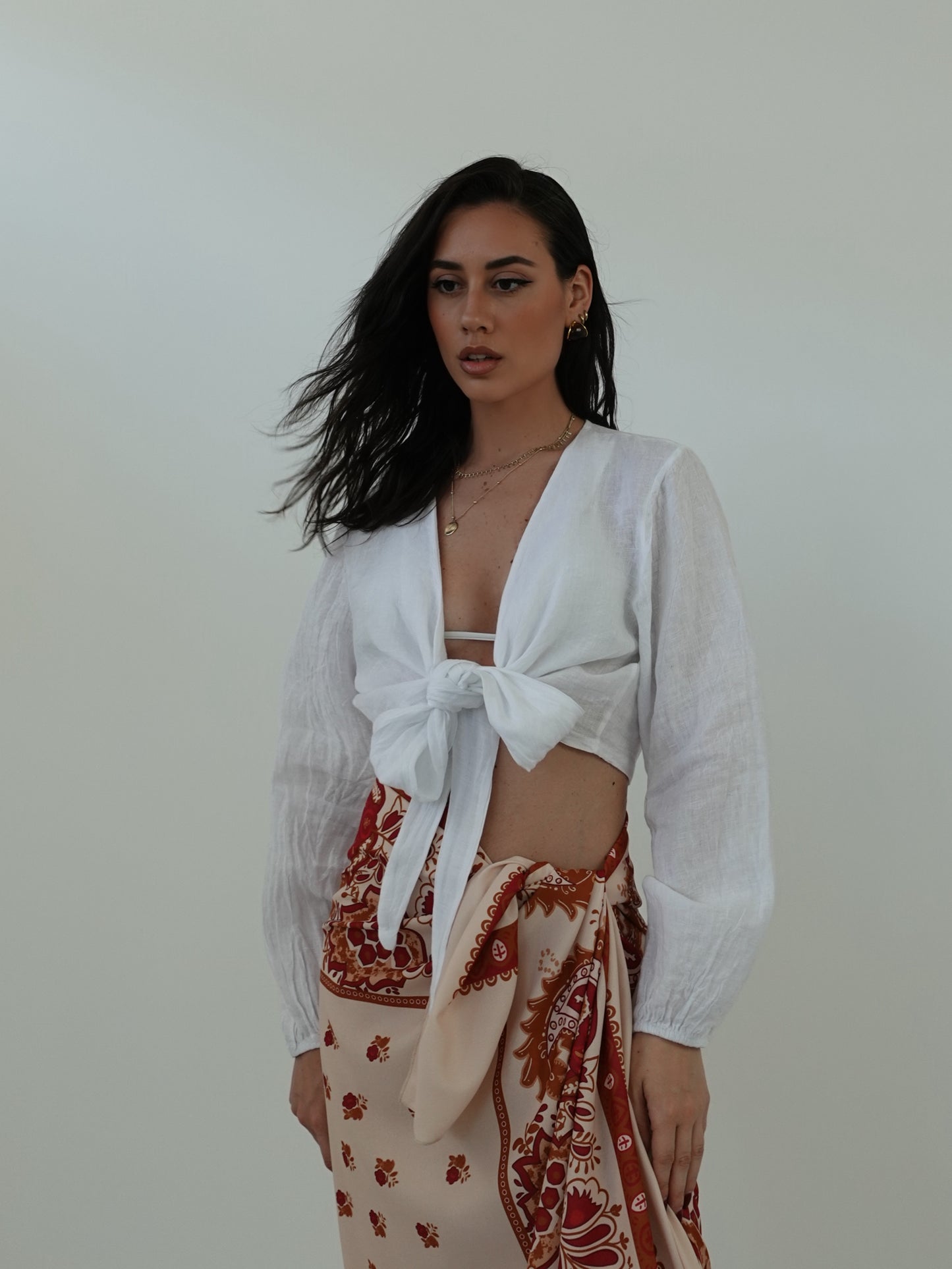 BLUSA CROP CON NODO 100% LINO - BIANCO 8767