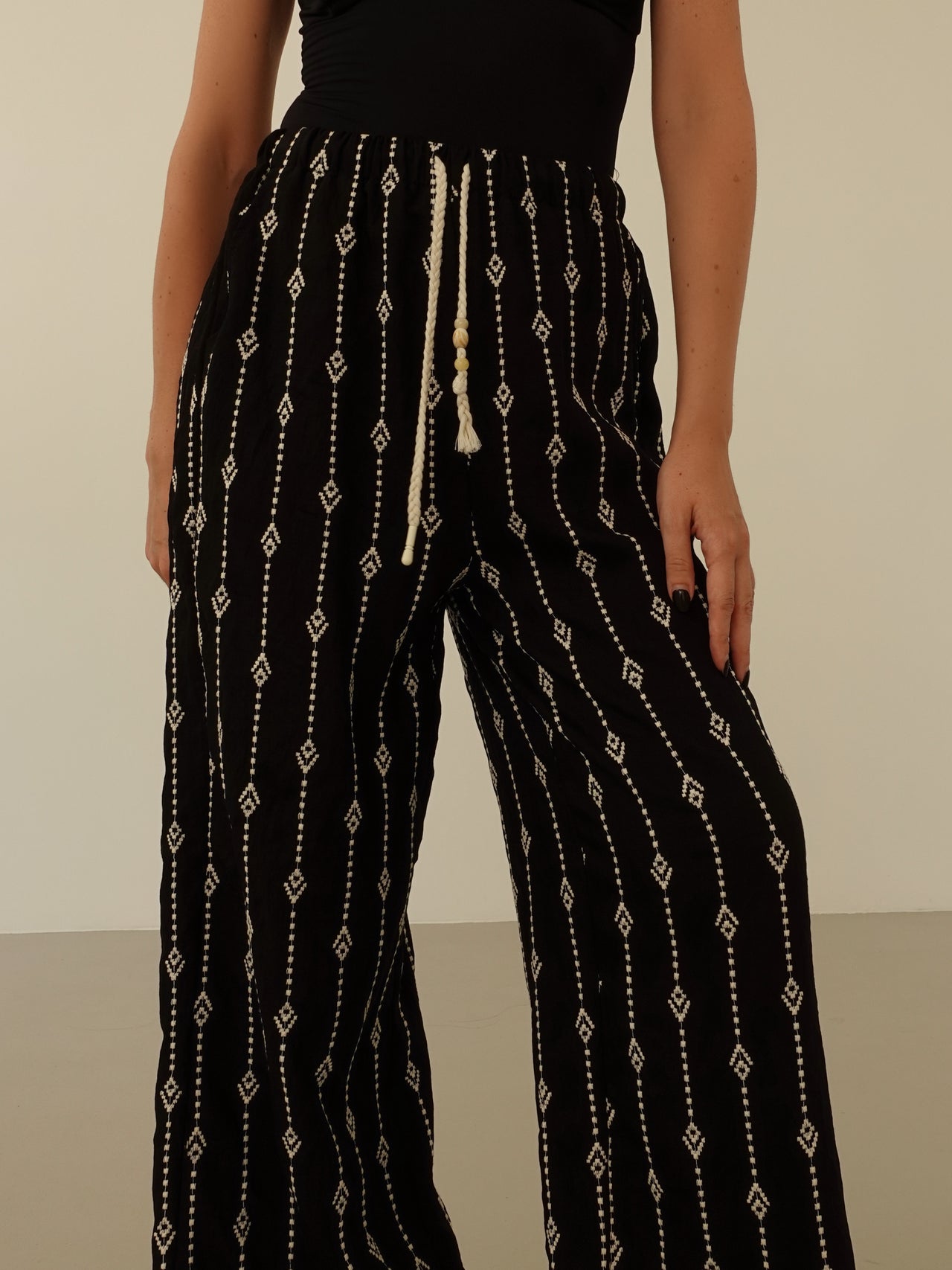 PANTALACCIO MAYA - NERO 19522