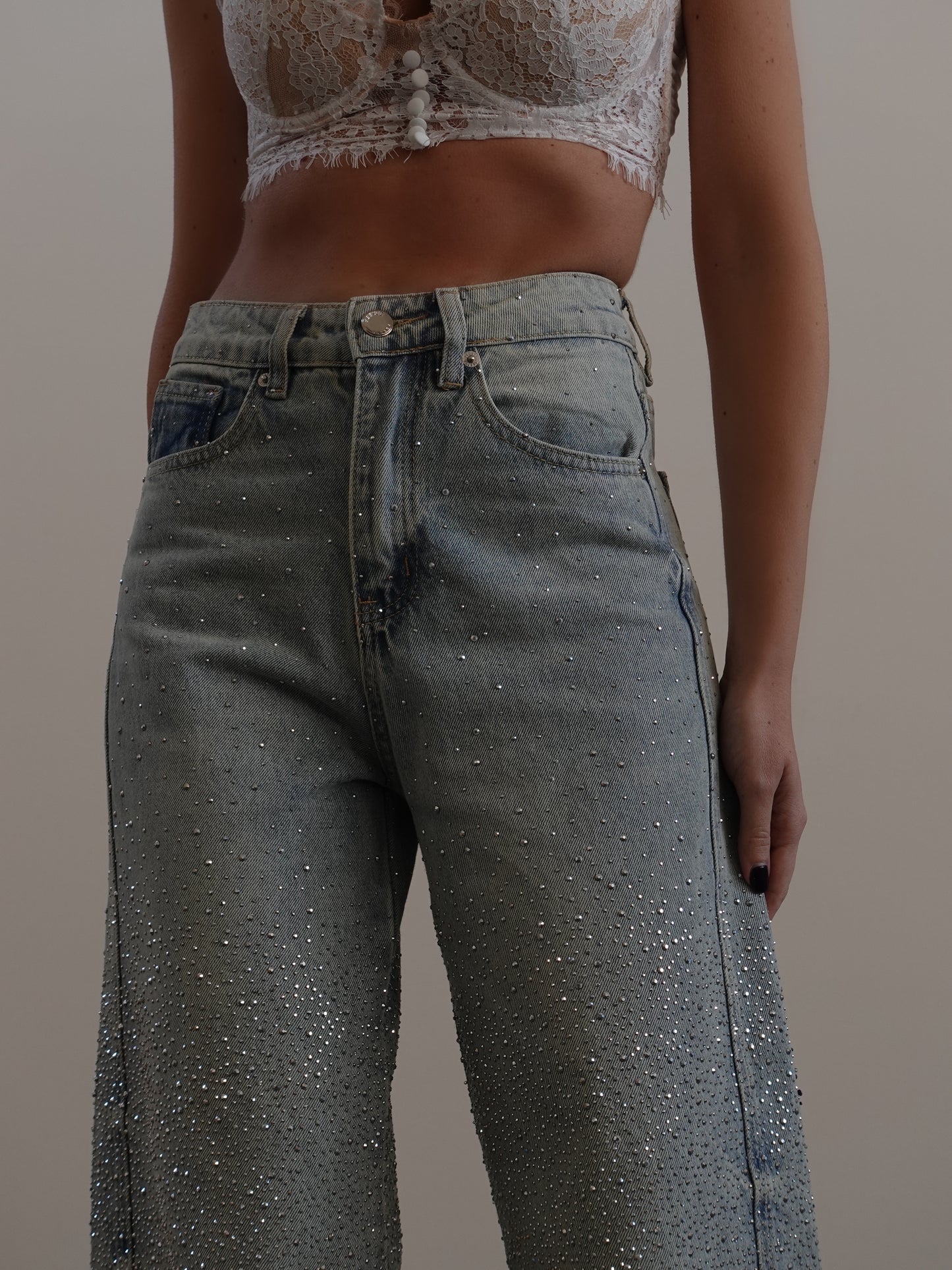 JEANS BAGGY CON STRASS - DENIM CHIARO SABBIATO A3349