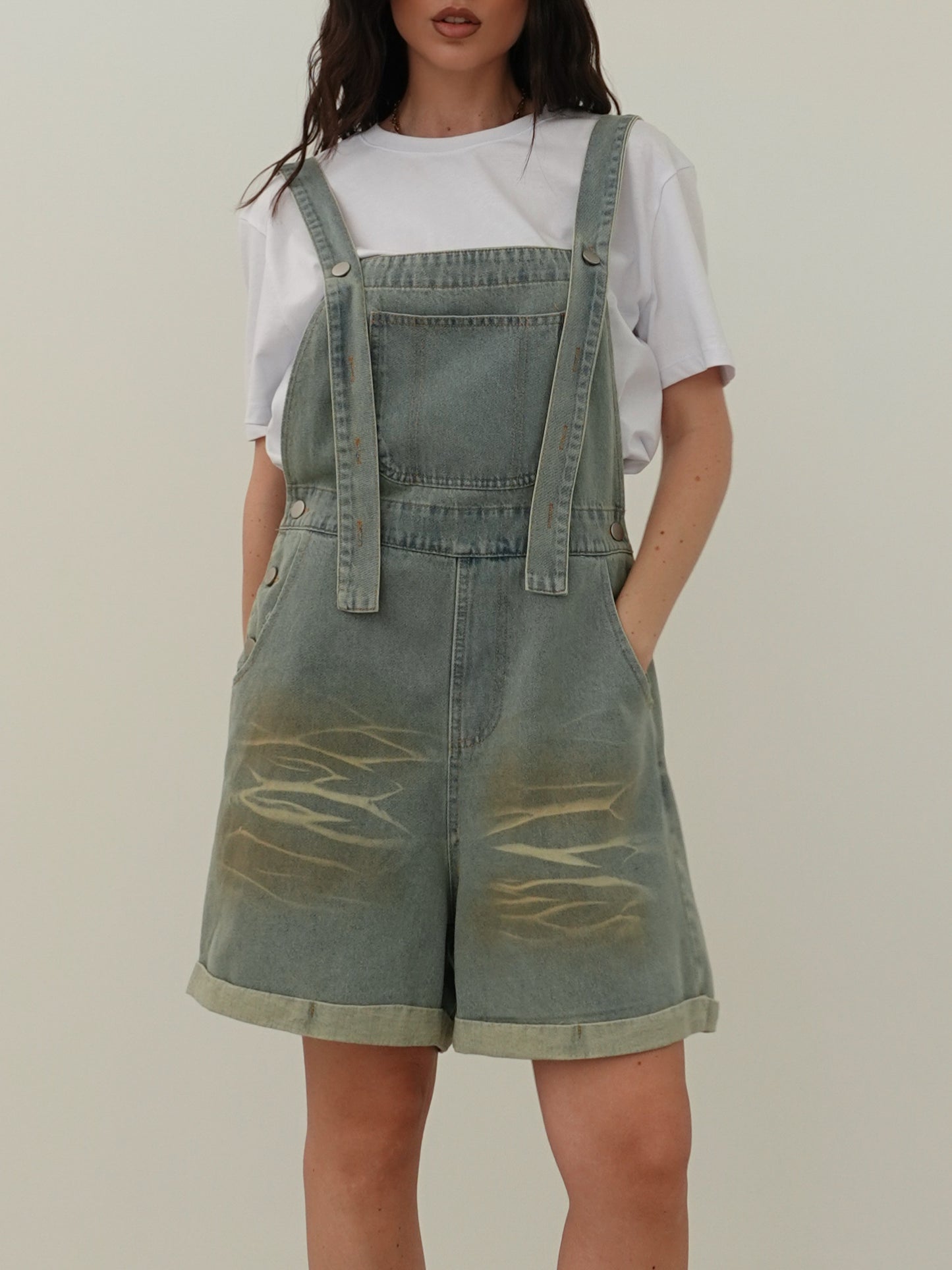 SALOPETTE IN DENIM SABBIATO - LAVAGGIO CHIARO 2717