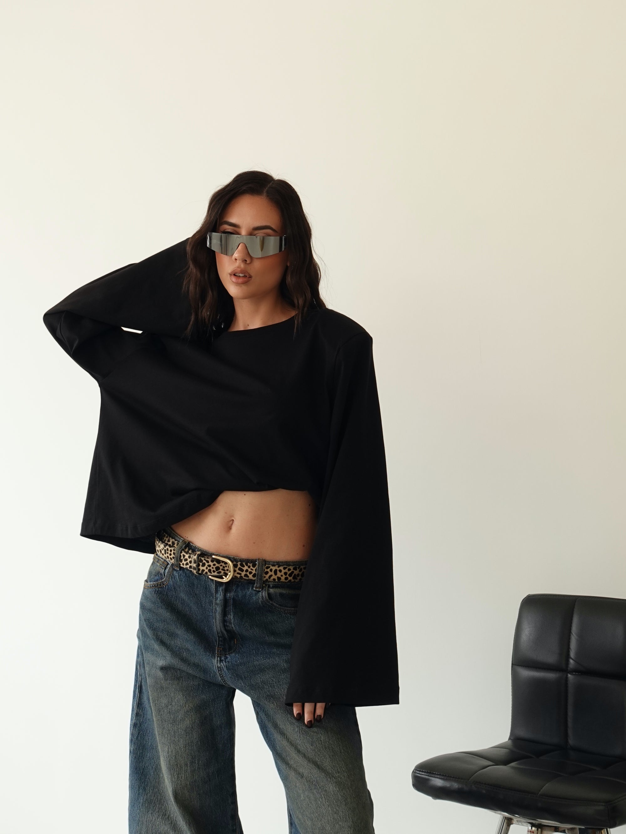 LONG-SLEEVE LUMINA CON SPALLINE - NERO LD6134