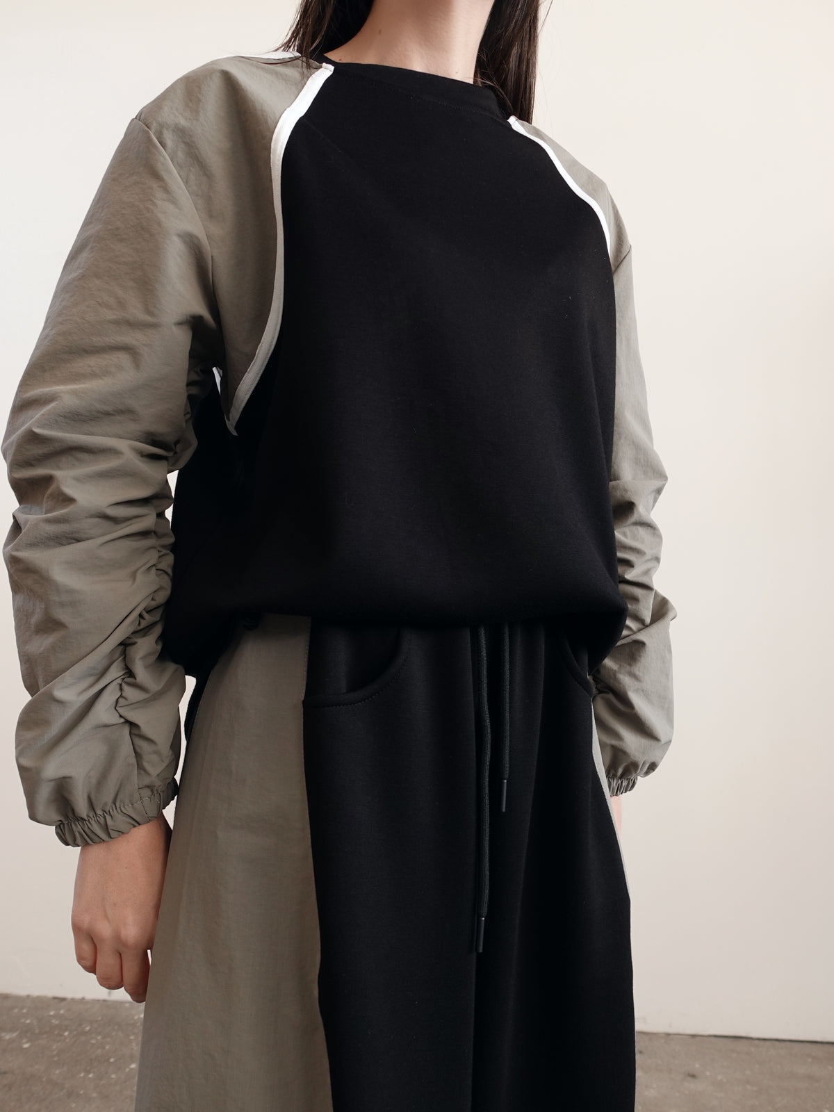 COORDINATO TUTA MUNICH BICOLOR - NERO/KHAKI 19369