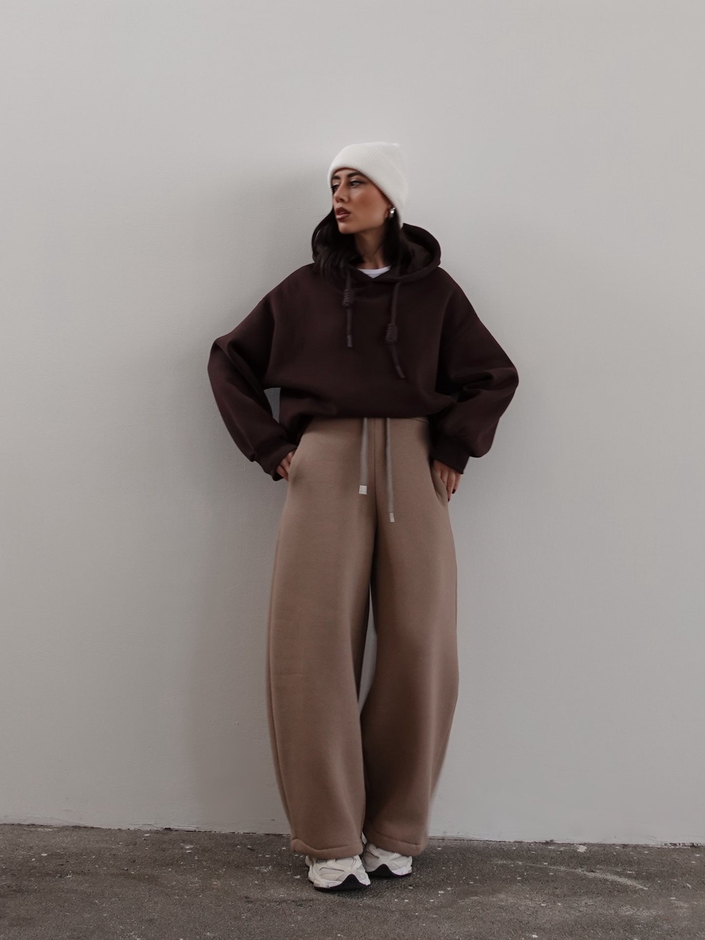 FELPA PHOENIX CON CAPPUCCIO - MARRONE 3703