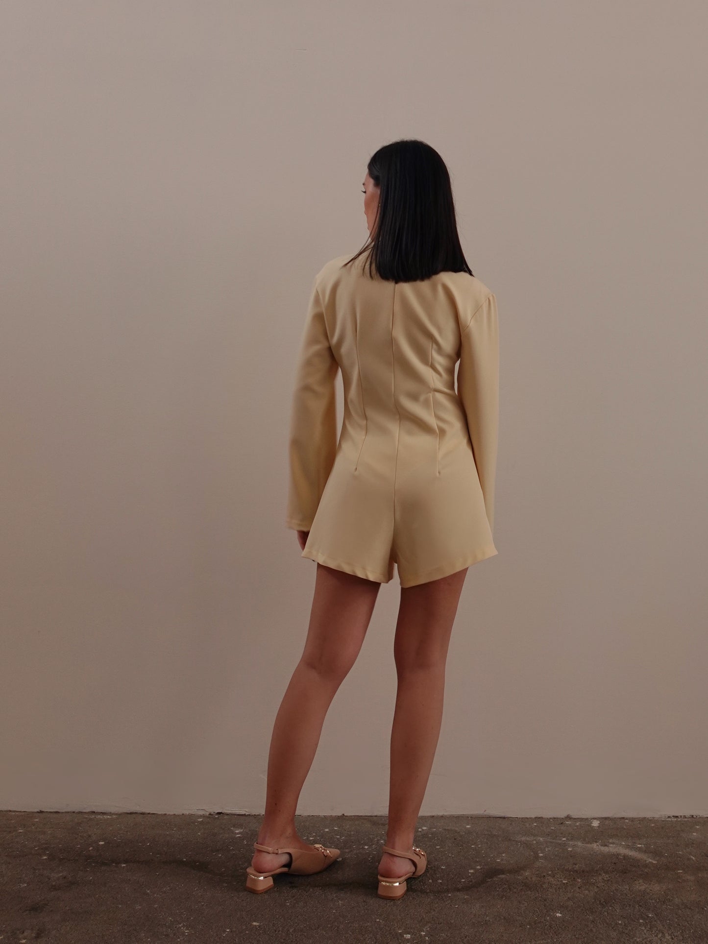 JUMPSUIT CON BOTTONCINI A SCOMPARSA - GIALLO 6301