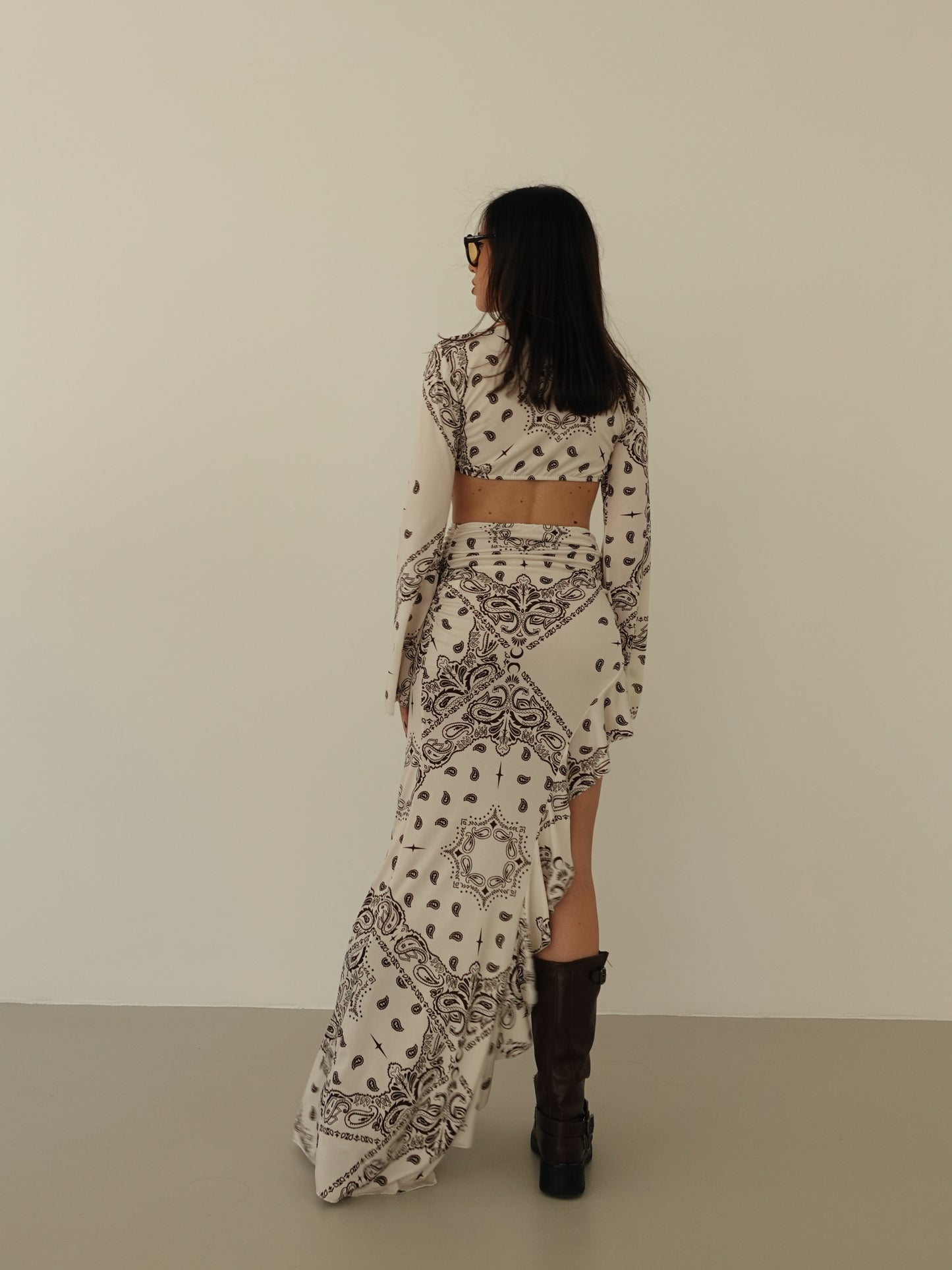 COORDINATO BANDANA CON GONNA ASIMMETRICA - PANNA 6636