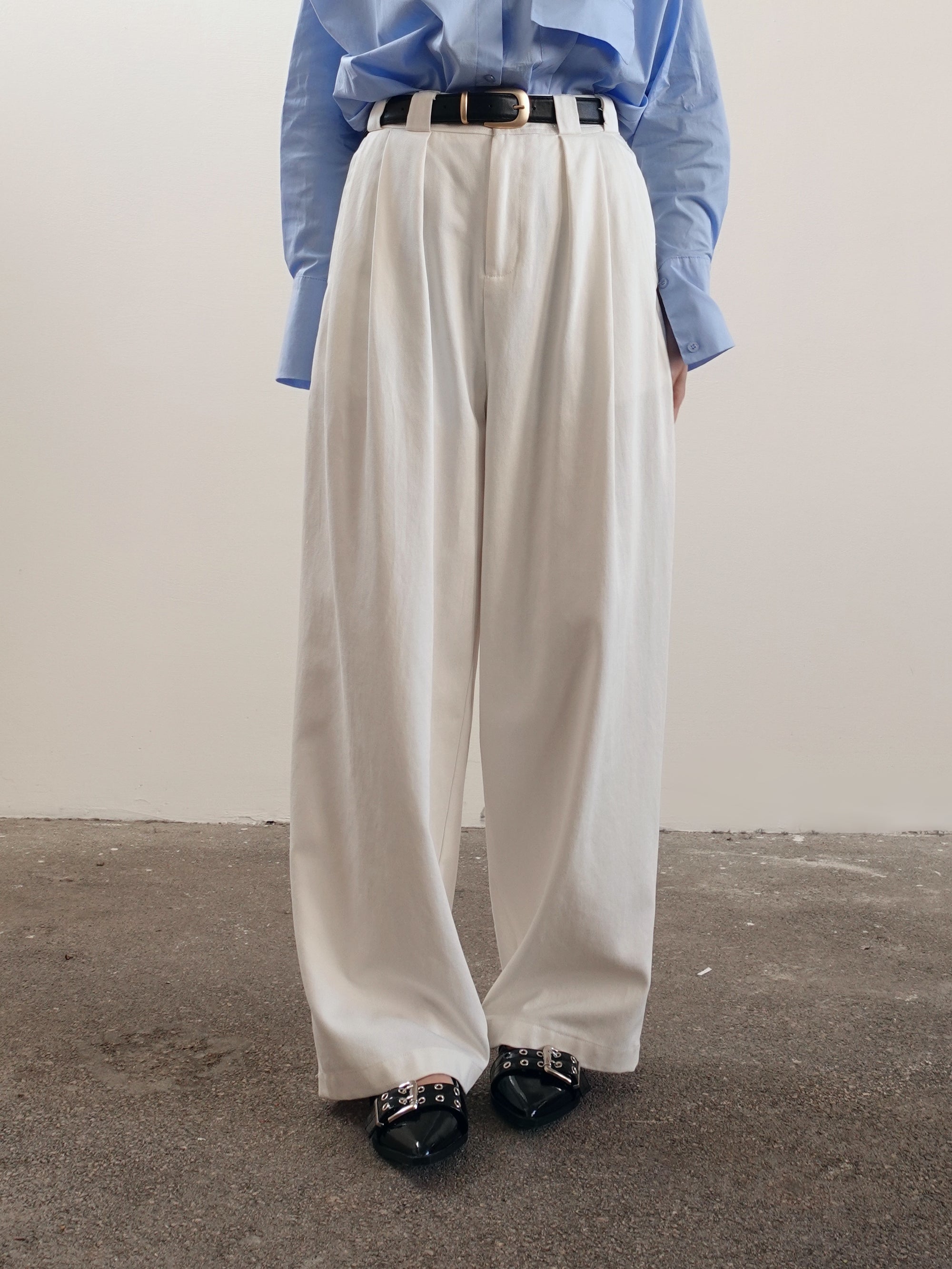 PANTALONI CARROT FIT CON CINTURA - BIANCO 14737