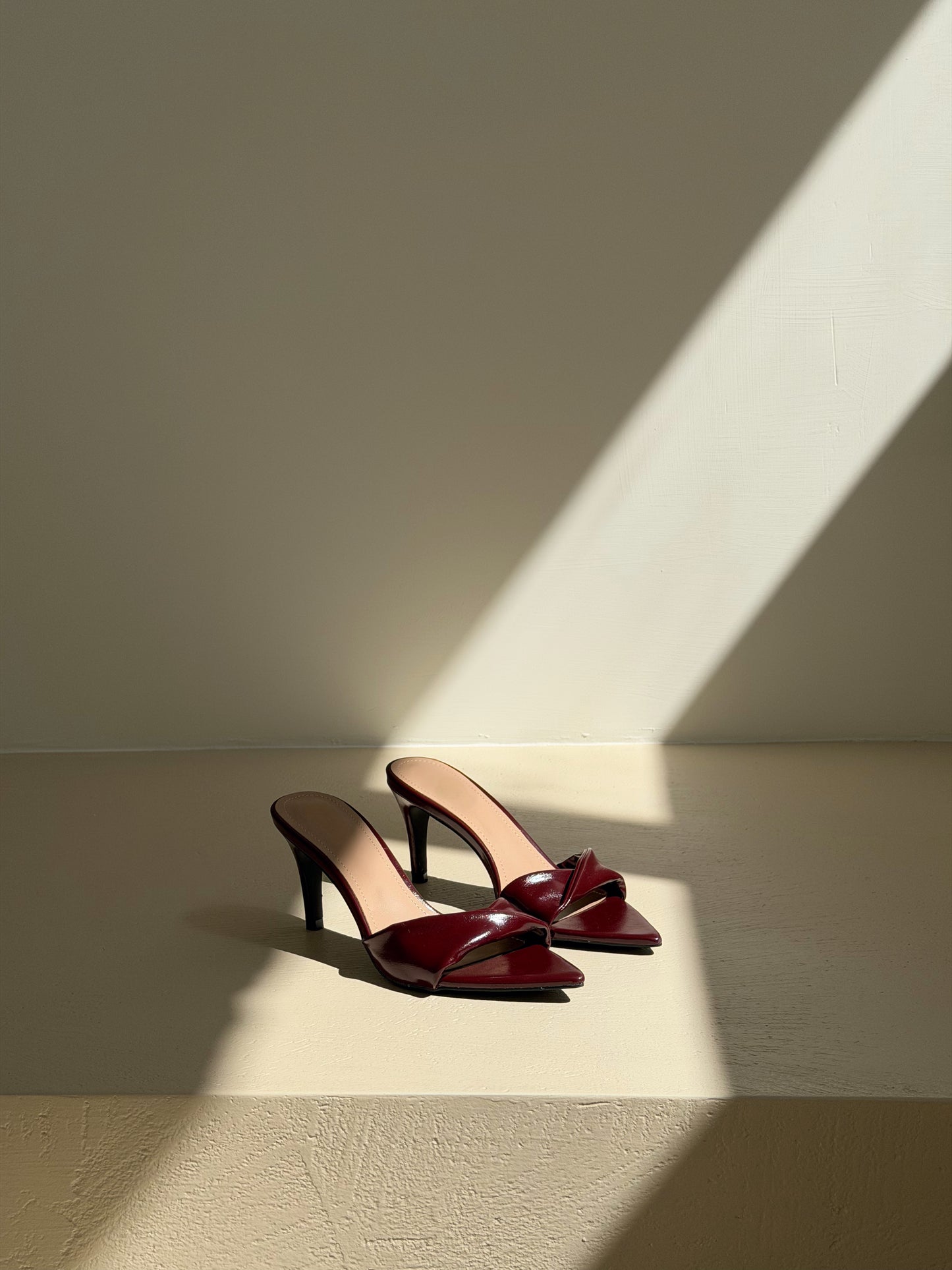 SANDALO MULES ROXANNE - BURGUNDY 2026