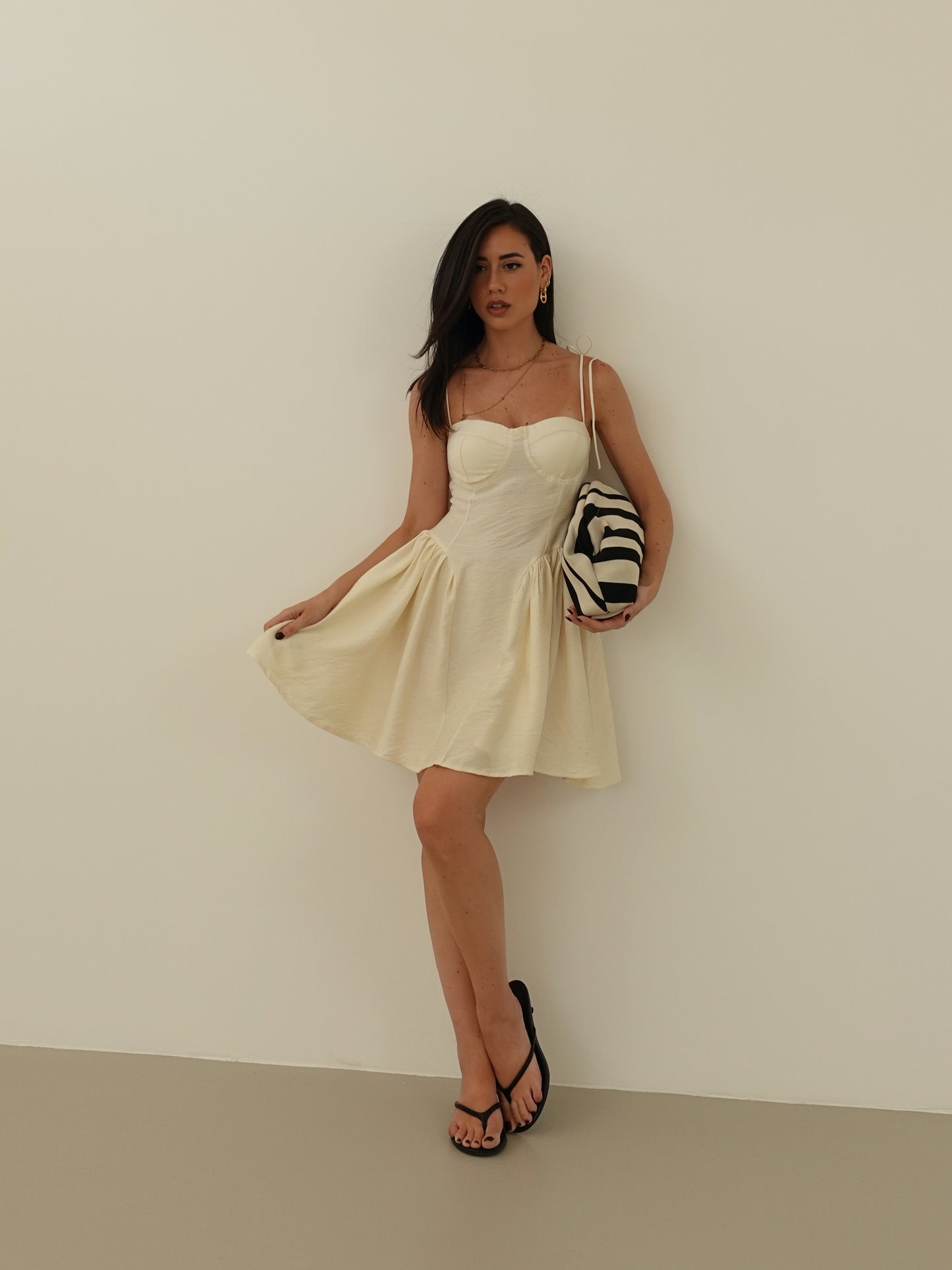 MINI DRESS PLAYA CON COPPETTE - BURRO 6671