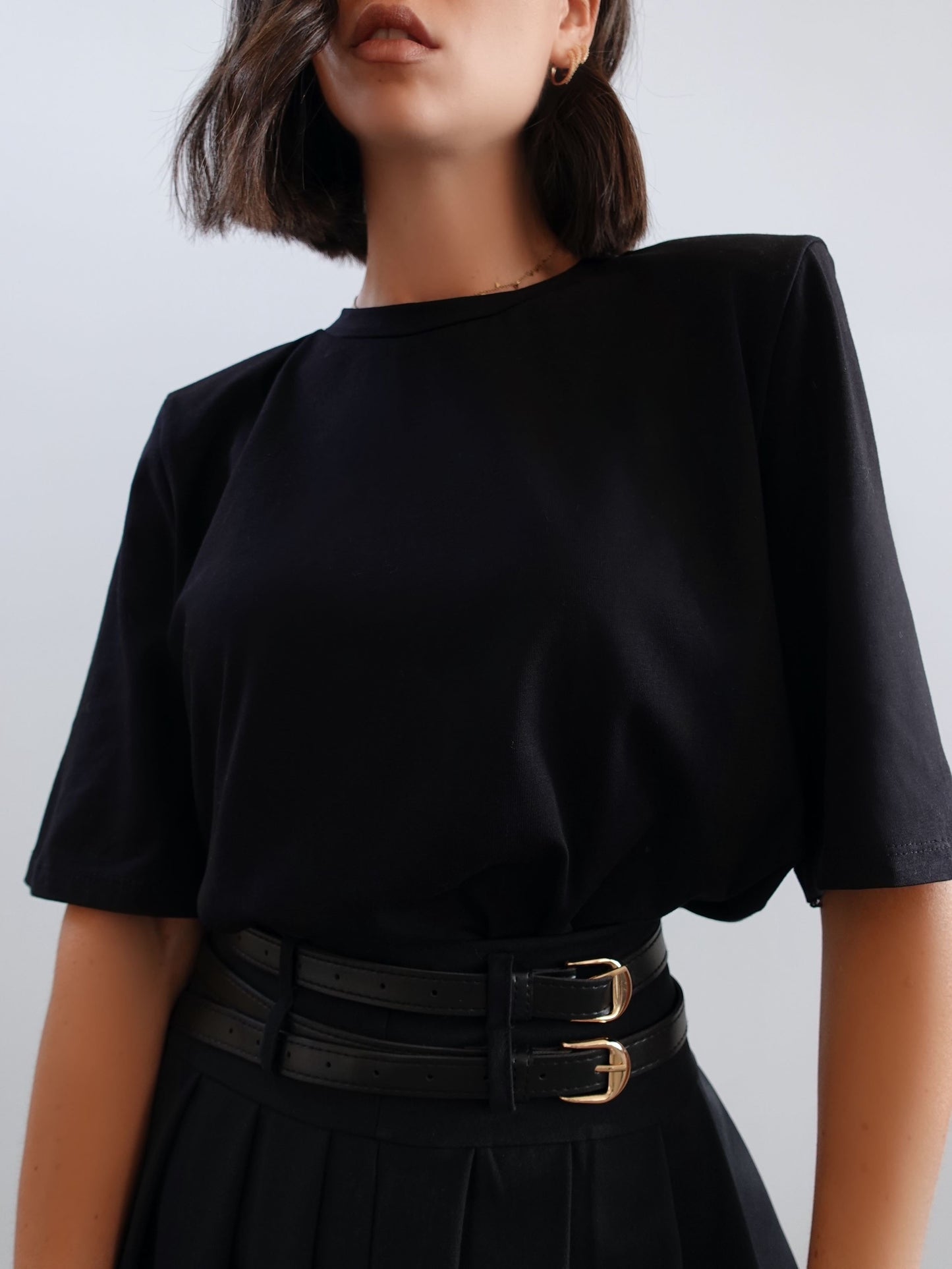 T-SHIRT BASIC CON SPALLINE - NERO 93755