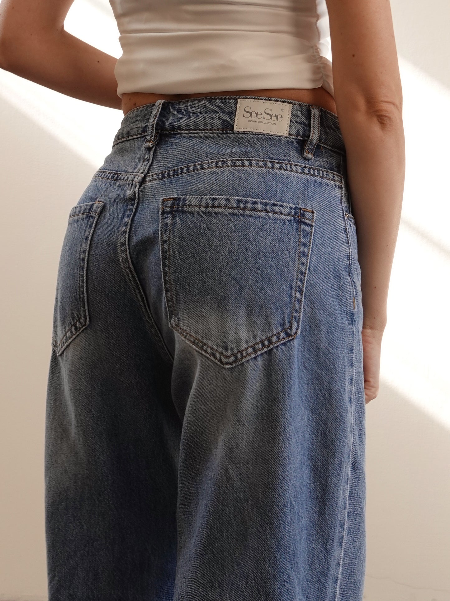 JEANS STRAIGHT FIT - LAVAGGIO MEDIO 130