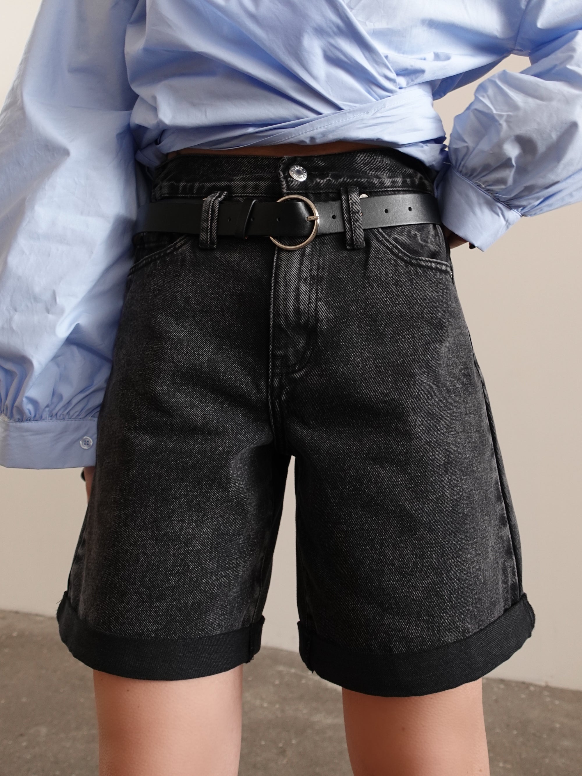 BERMUDA IN DENIM CON CINTURA - NERO SLAVATO 5310-2
