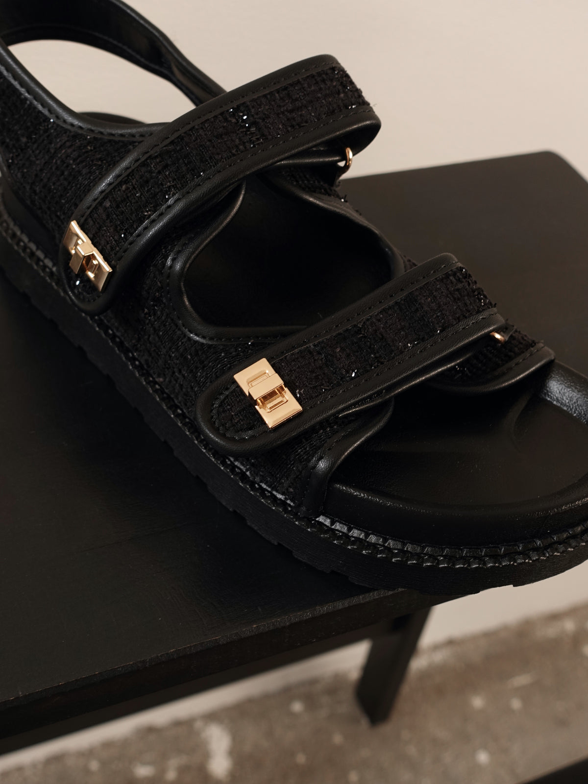 SANDALI PLATFORM IN TWEED - NERO GLITTER CM169