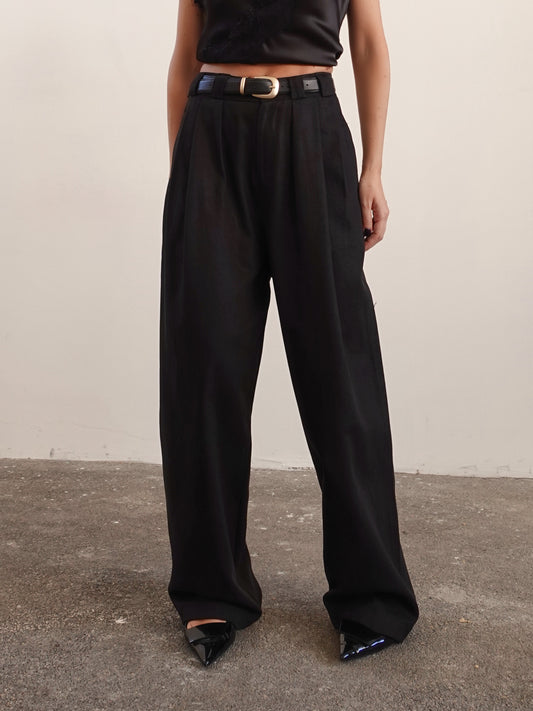 PANTALONI CARROT FIT CON CINTURA - NERO 14737