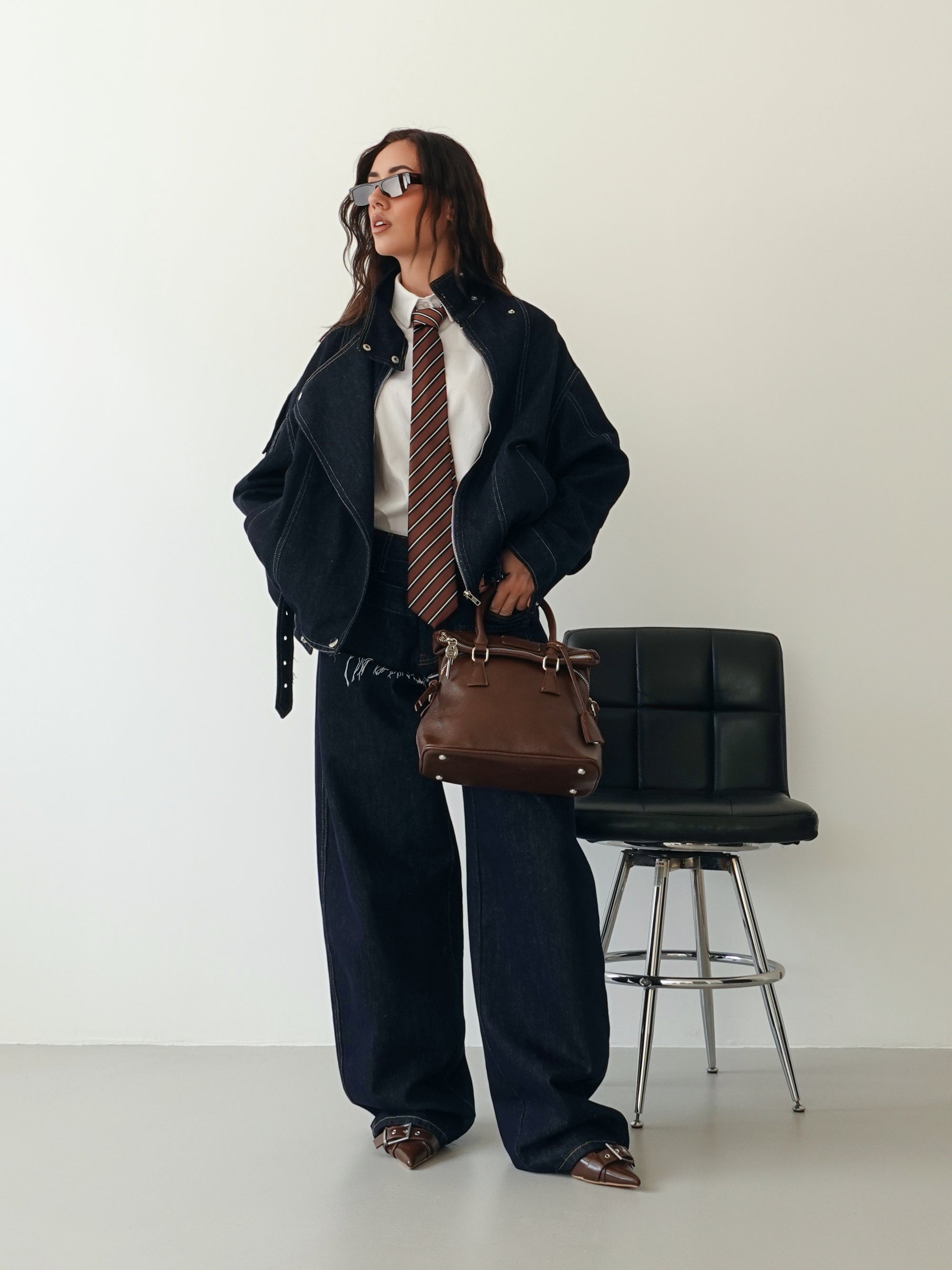 CRAVATTA CLASSICA IN SETA A RIGHE - MARRONE