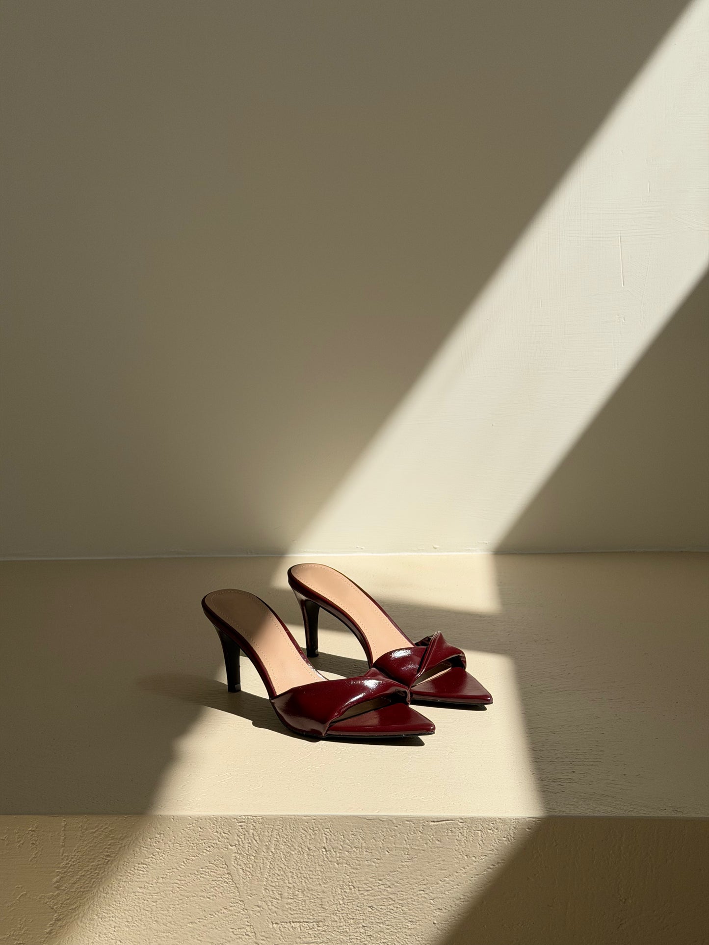 SANDALO MULES ROXANNE - BURGUNDY 2026