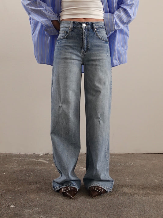 JEANS WIDE LEG CON ABRASIONI - DENIM CHIARO 800017