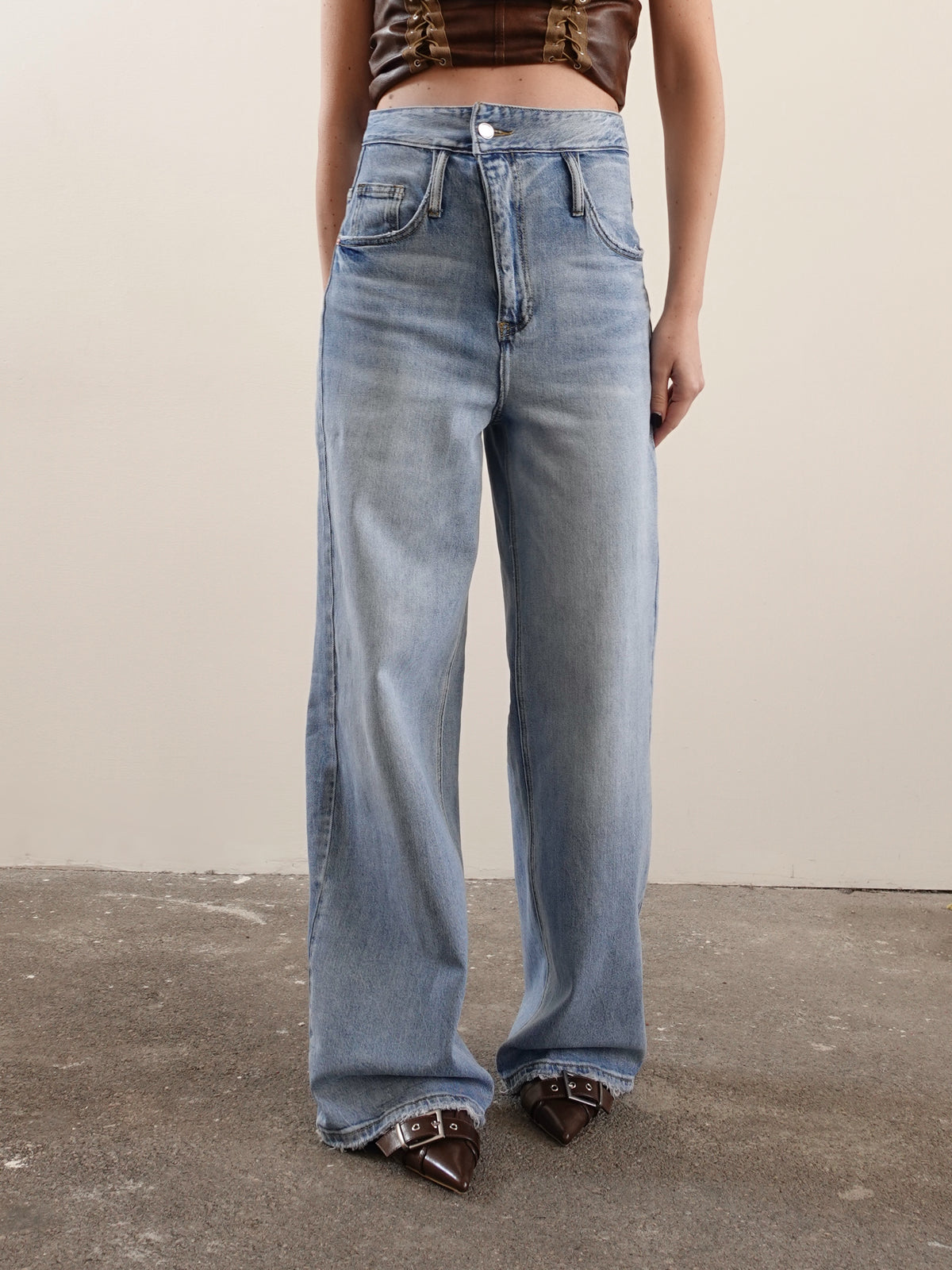 JEANS CON CINTURA RISVOLTATA - LAVAGGIO MEDIO 5075