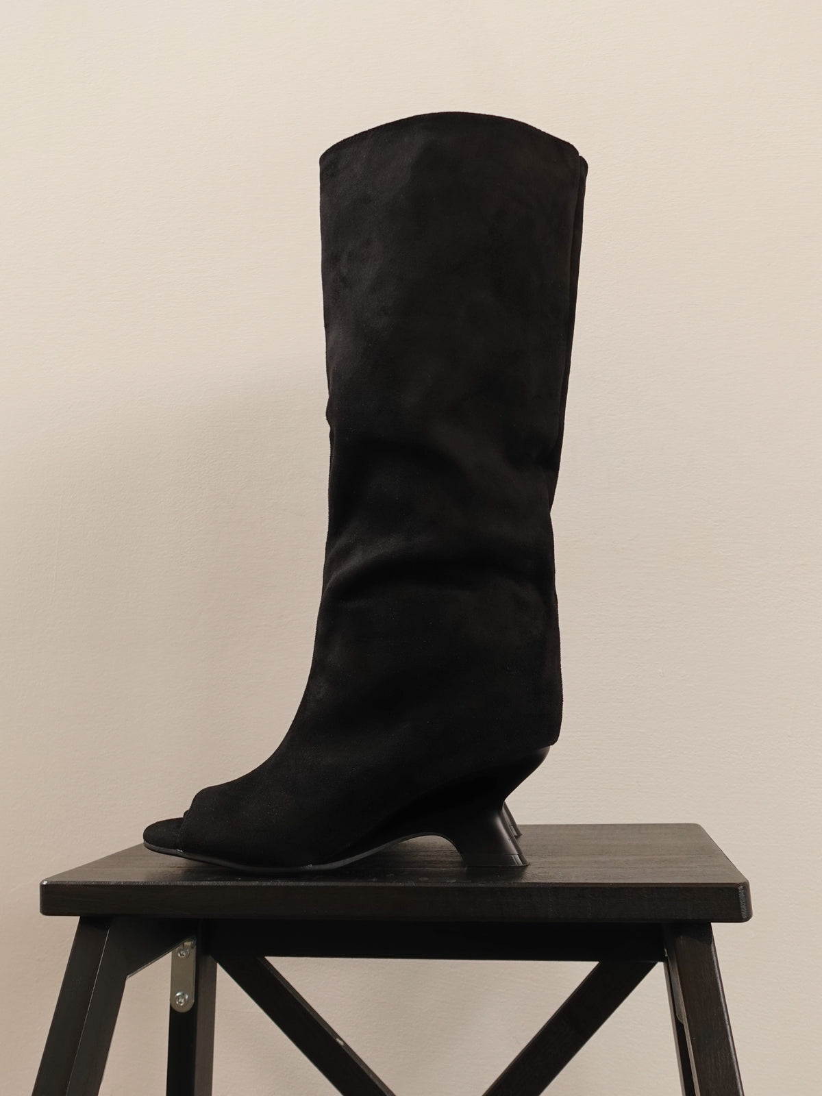 STIVALE SCAMOSCIATO SPACE - NERO LA058