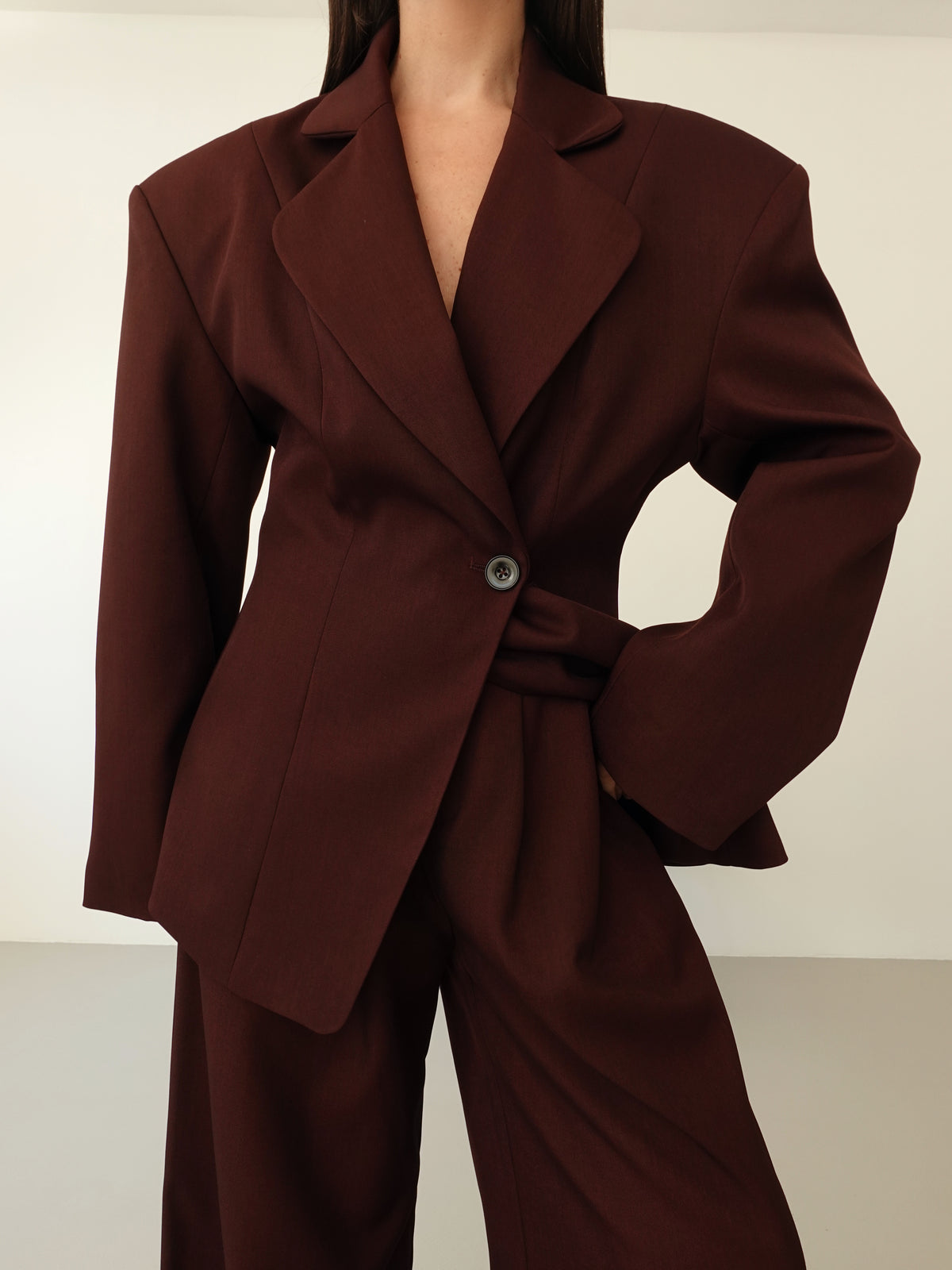 TAILLEUR PARISIENNE - BURGUNDY HAR025