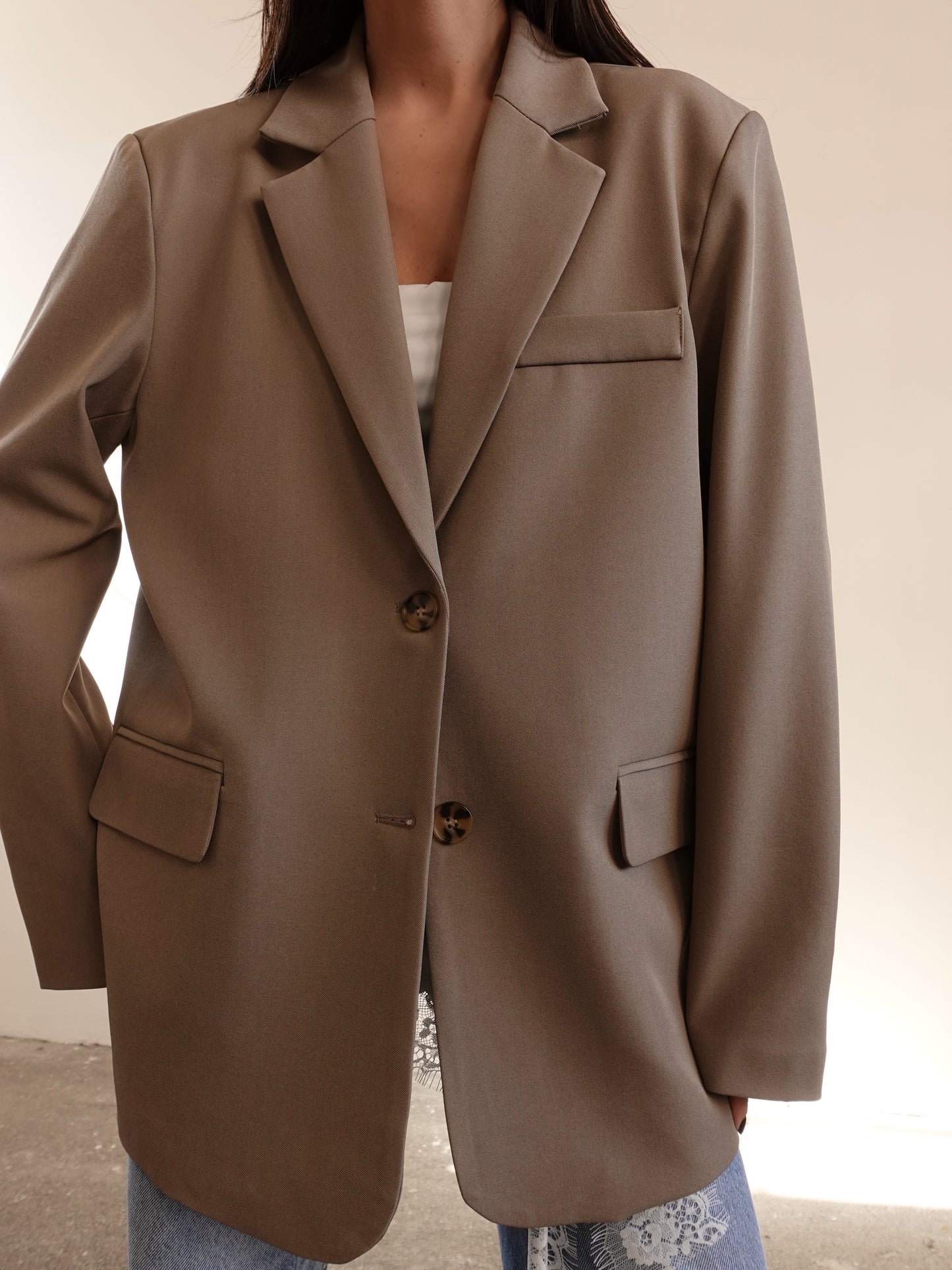 BLAZER OVER CON APERTURA SUL RETRO - TAUPE 24806