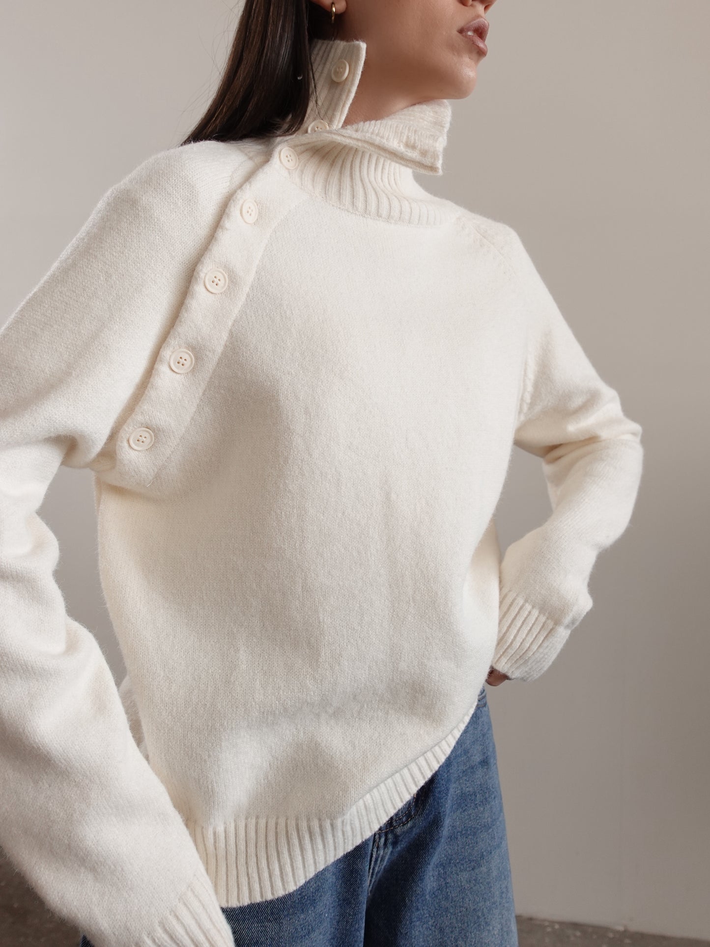 MAGLIONE COLLO ALTO CON BOTTONI (+ COLORI) 87736