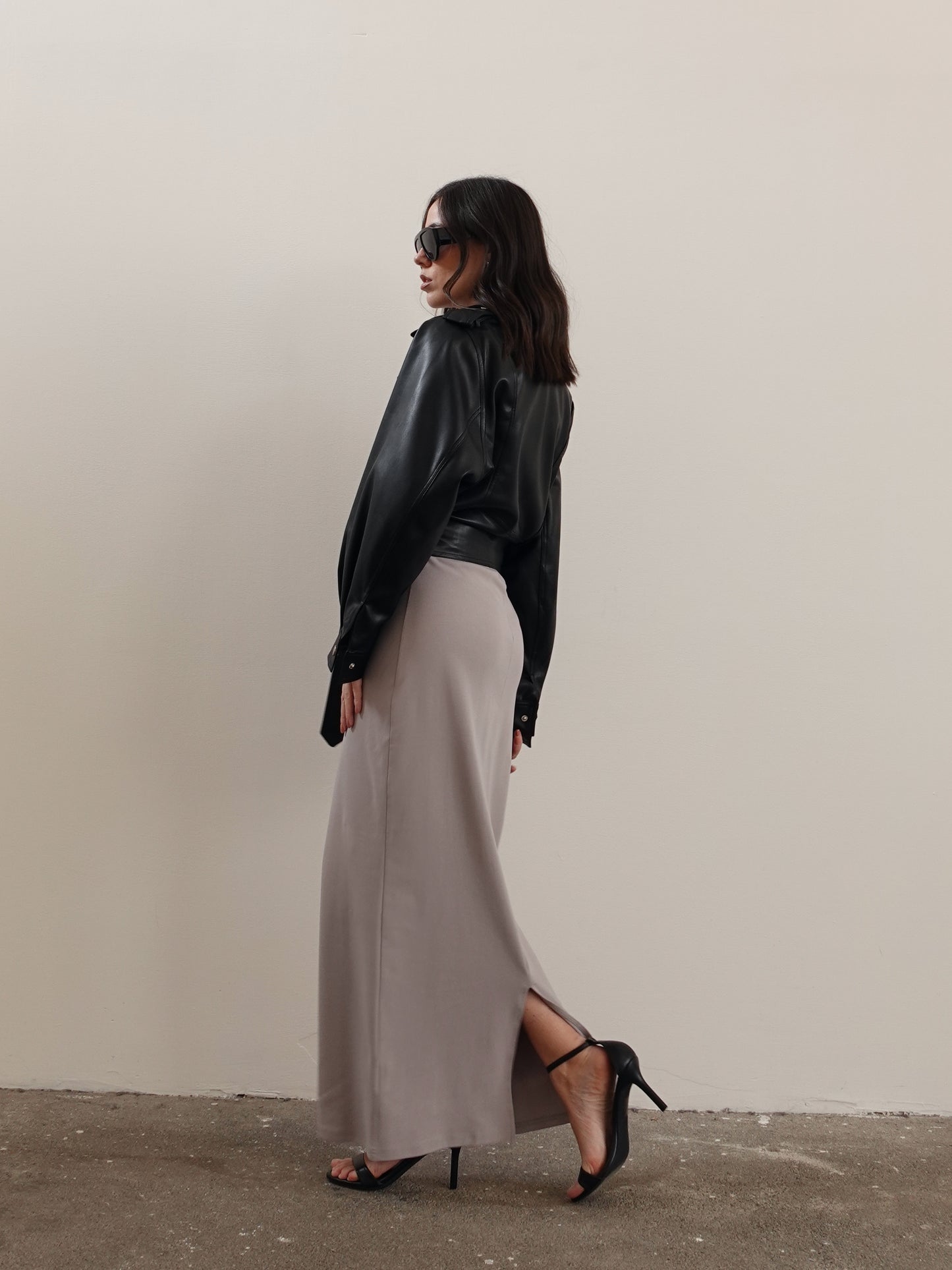 CHIODO IN ECOPELLE CON CINTURA -  NERO 9325