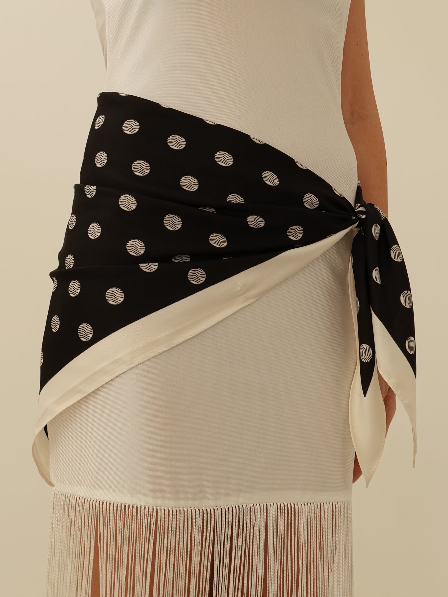 FOULARD A POIS - NERO