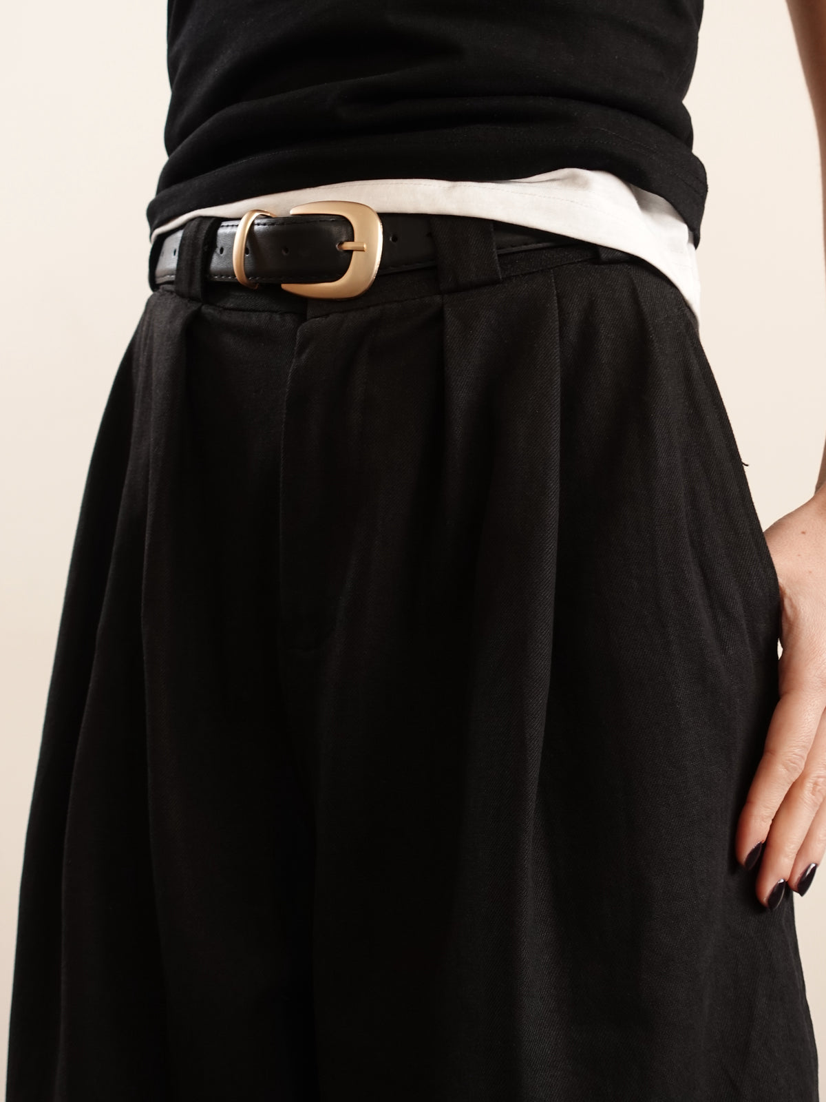 PANTALONI CARROT FIT CON CINTURA - NERO 14737