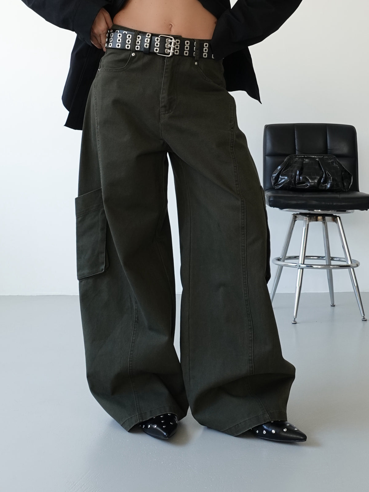 PANTALONI CARGO BALLOON CON CINTURA - VERDE 89101