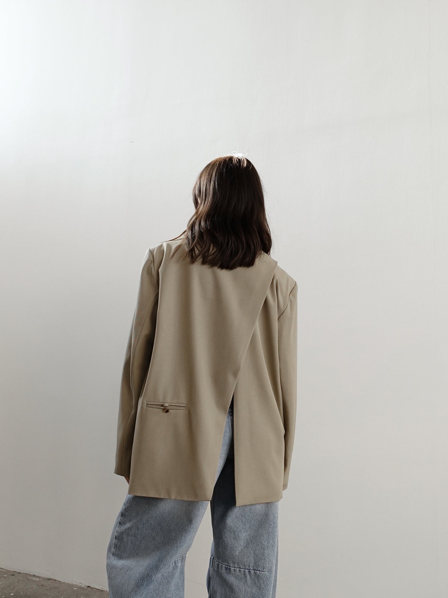 BLAZER OVER CON APERTURA SUL RETRO - VERDE SALVIA 24806