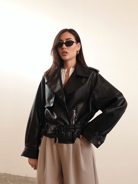 CHIODO IN ECOPELLE CON CINTURA -  NERO 9325