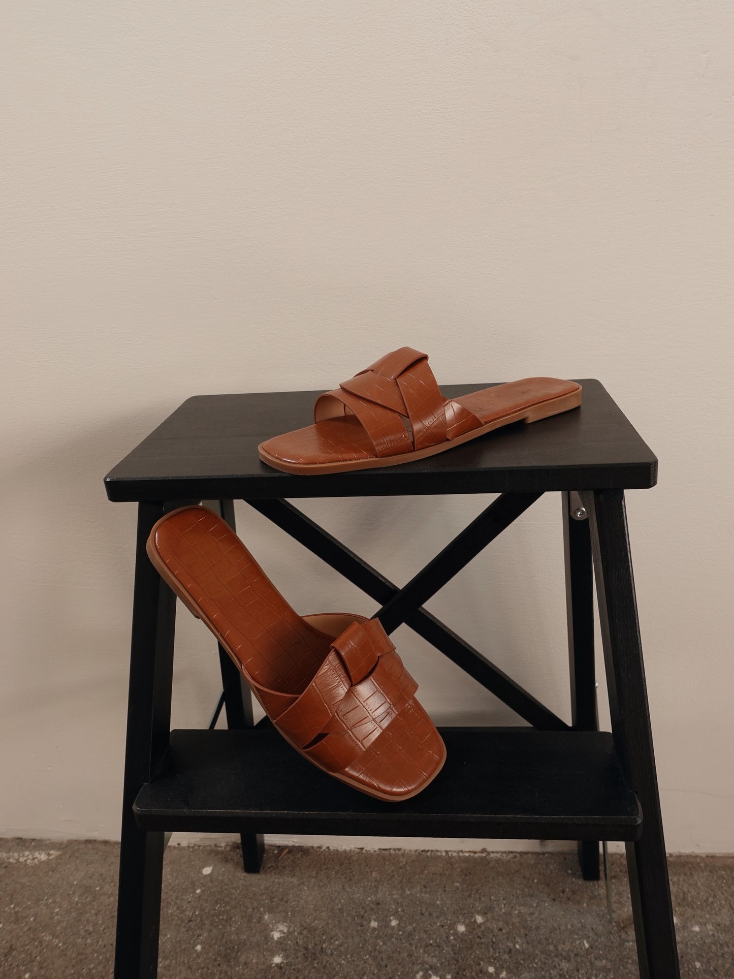 CIABATTE CROCODILE - CUOIO CD379