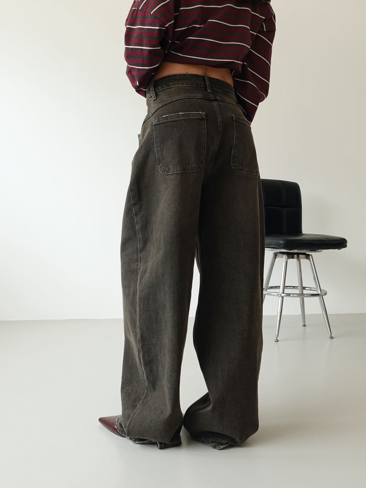 JEANS BALLOON WASHED-OUT CON CINTURA - FANGO 3033