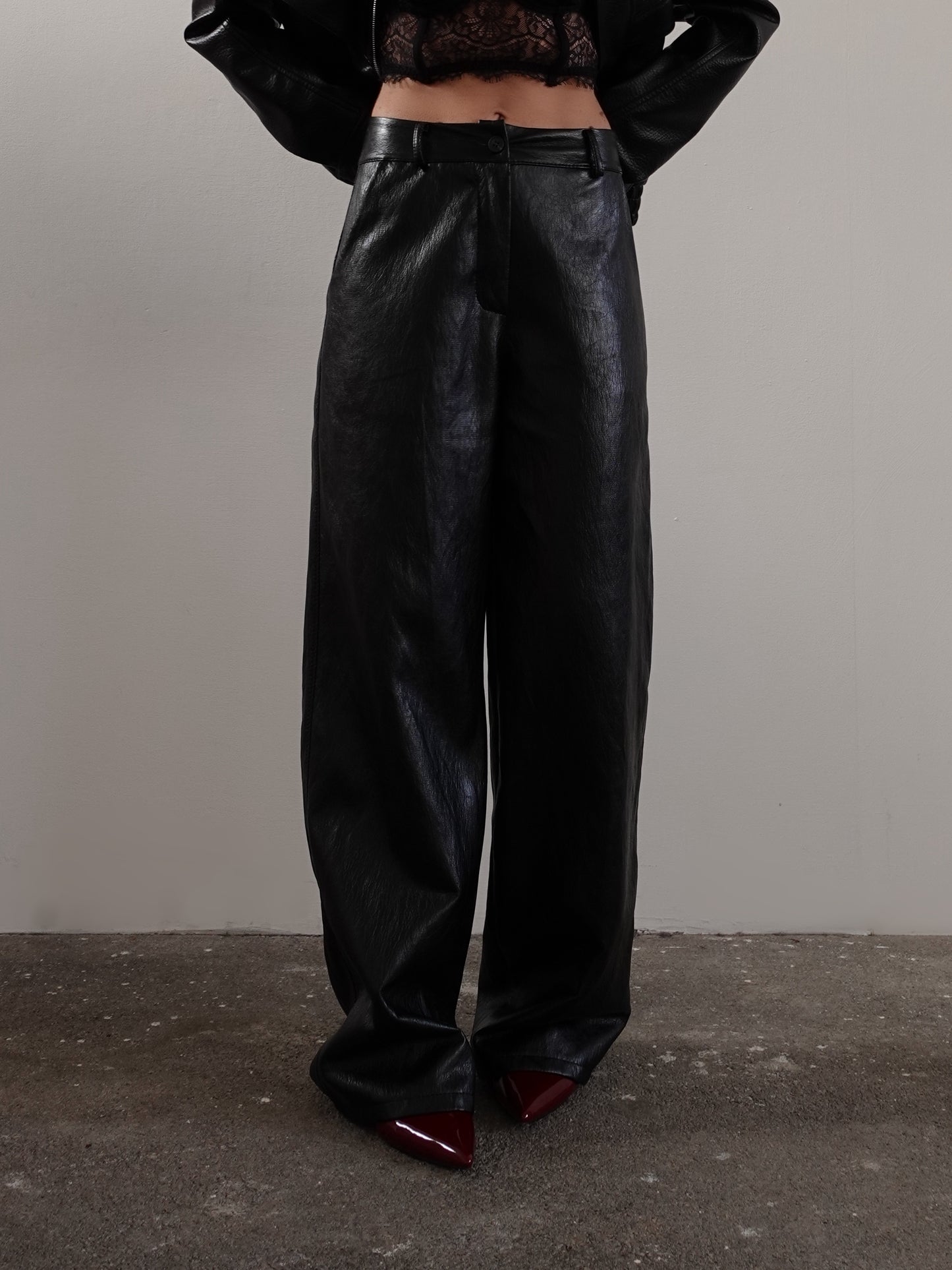 PANTALONI IN ECOPELLE WIDE LEG - NERO 19353