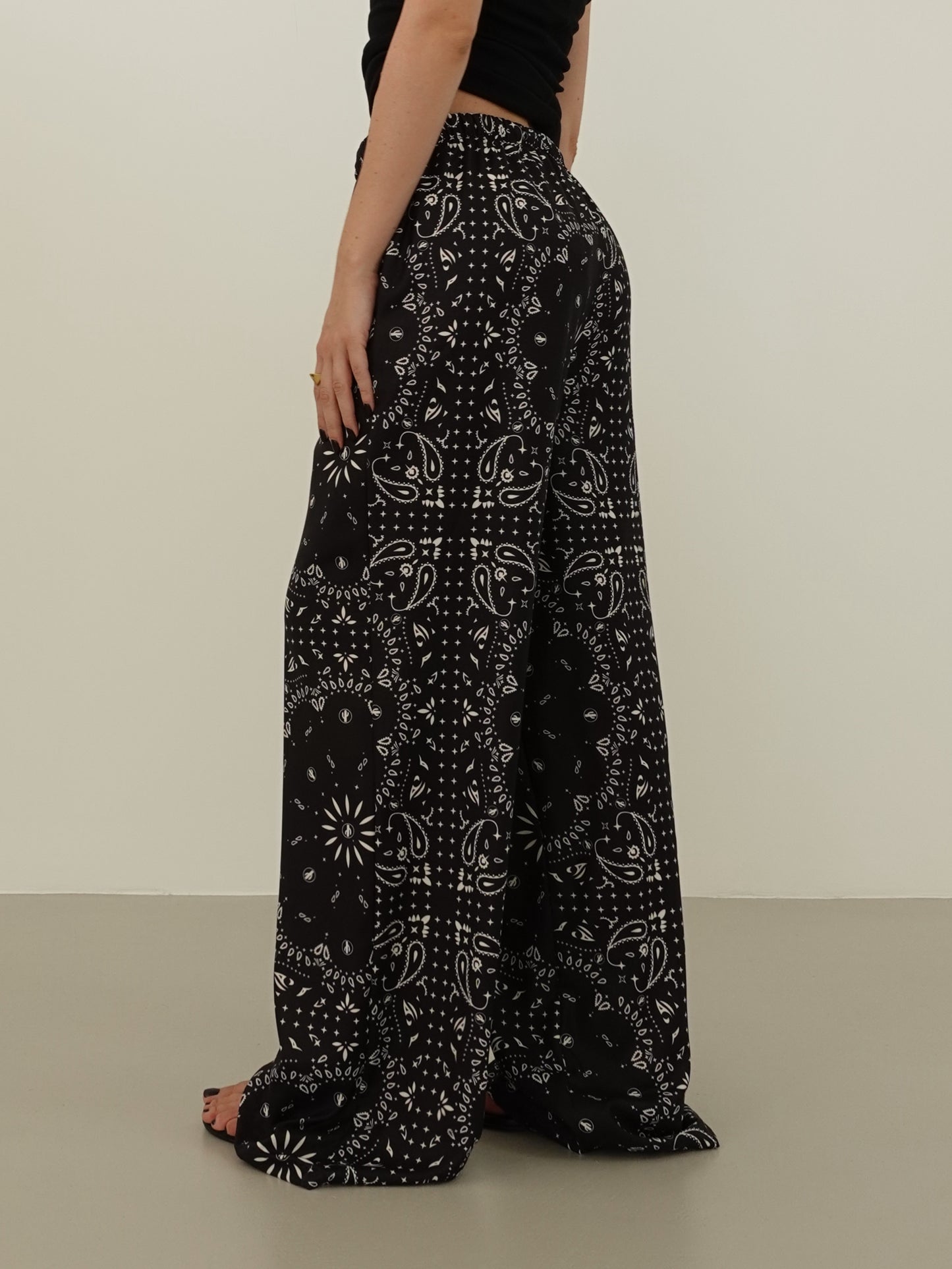 PANTALONI LEGGERI FANTASY - NERO 006414