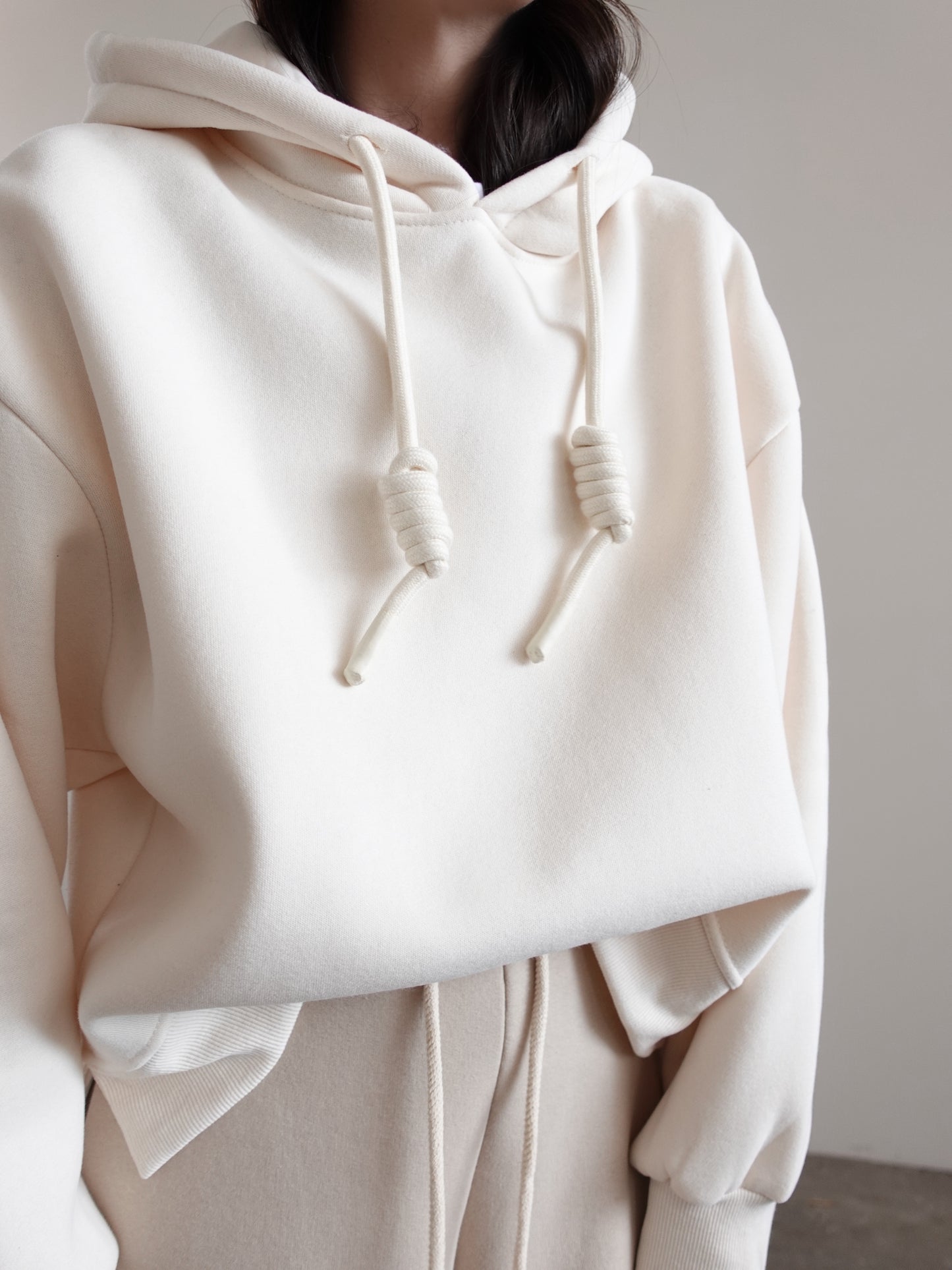 FELPA PHOENIX CON CAPPUCCIO - BURRO 3703