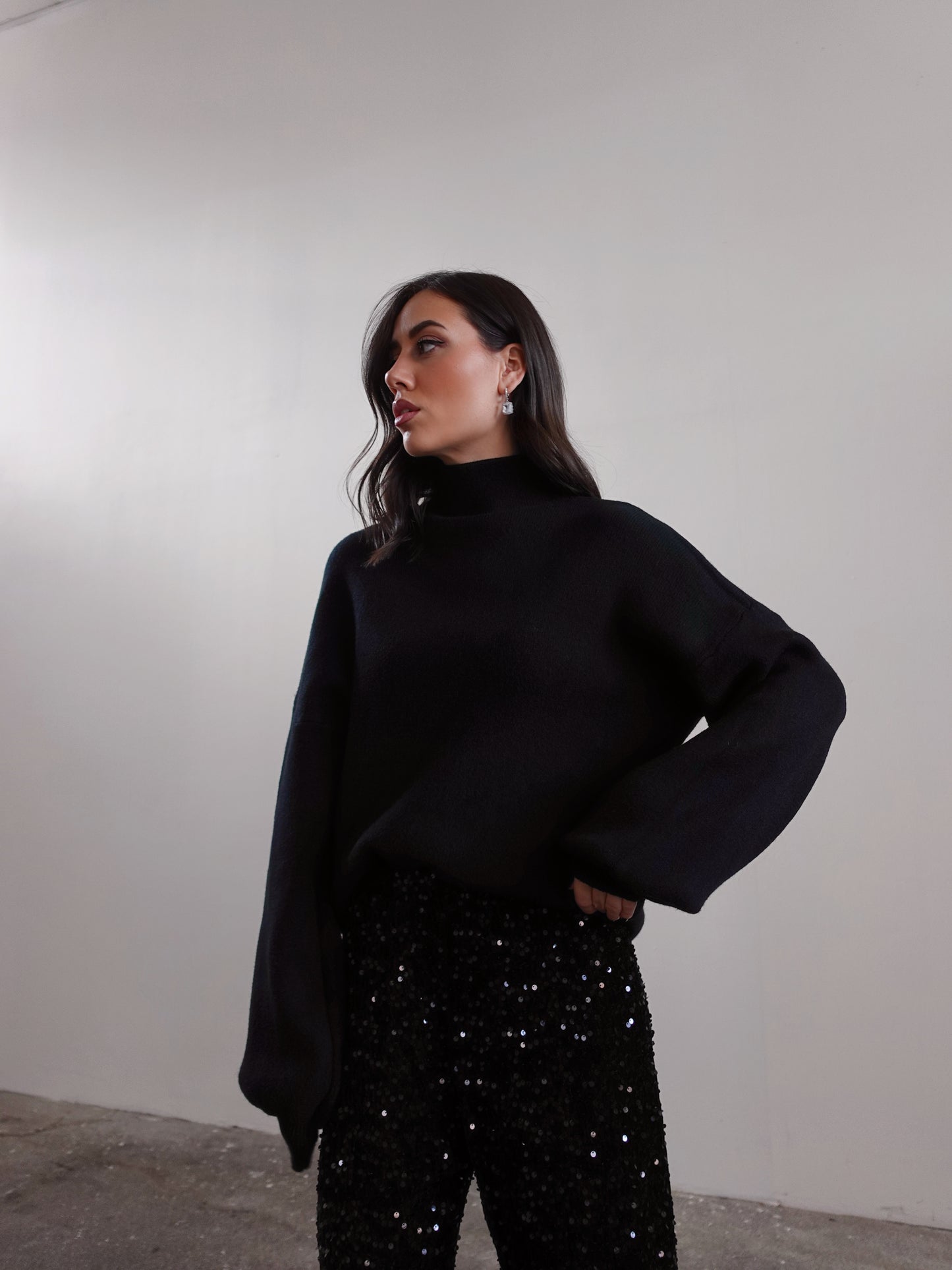 MAGLIONCINO MEZZO COLLO CON MANICA A SBUFFO - NERO 5179