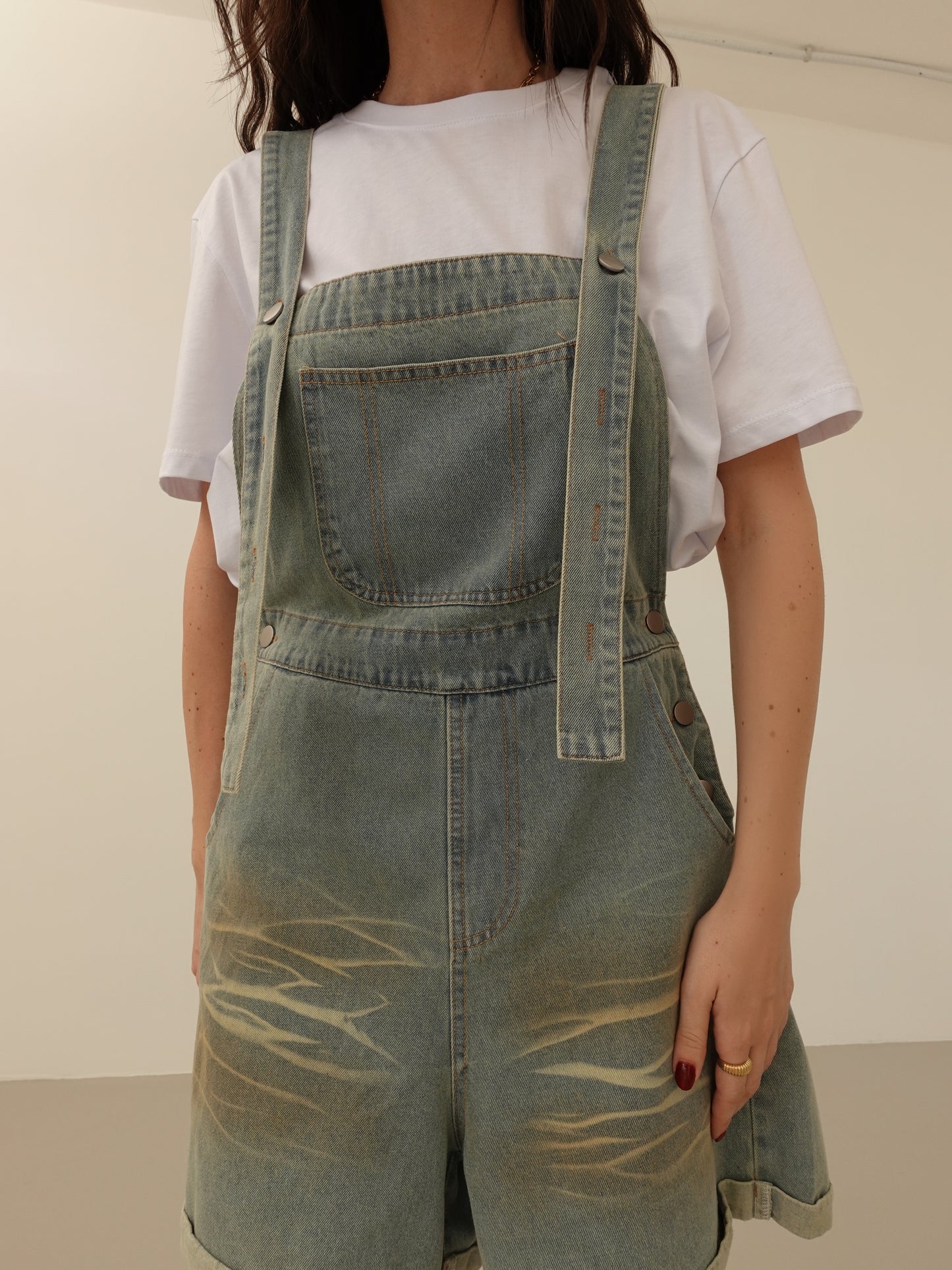 SALOPETTE IN DENIM SABBIATO - LAVAGGIO CHIARO 2717