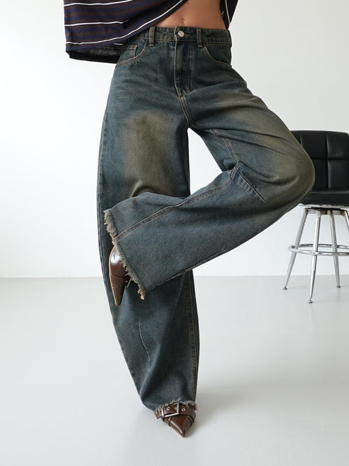 JEANS SABBIATO BALLOON FIT CON FONDO SFRANGIATO - DENIM SCURO 32265