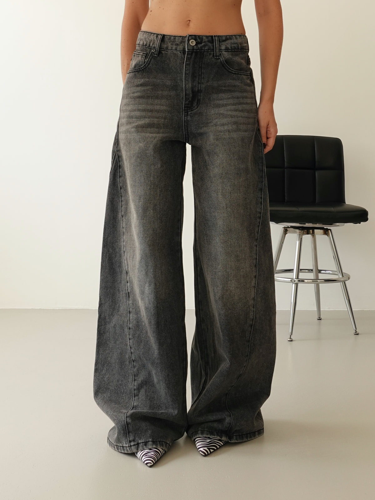 JEANS BAGGY CON SFUMATURE - NERO SLAVATO 6202