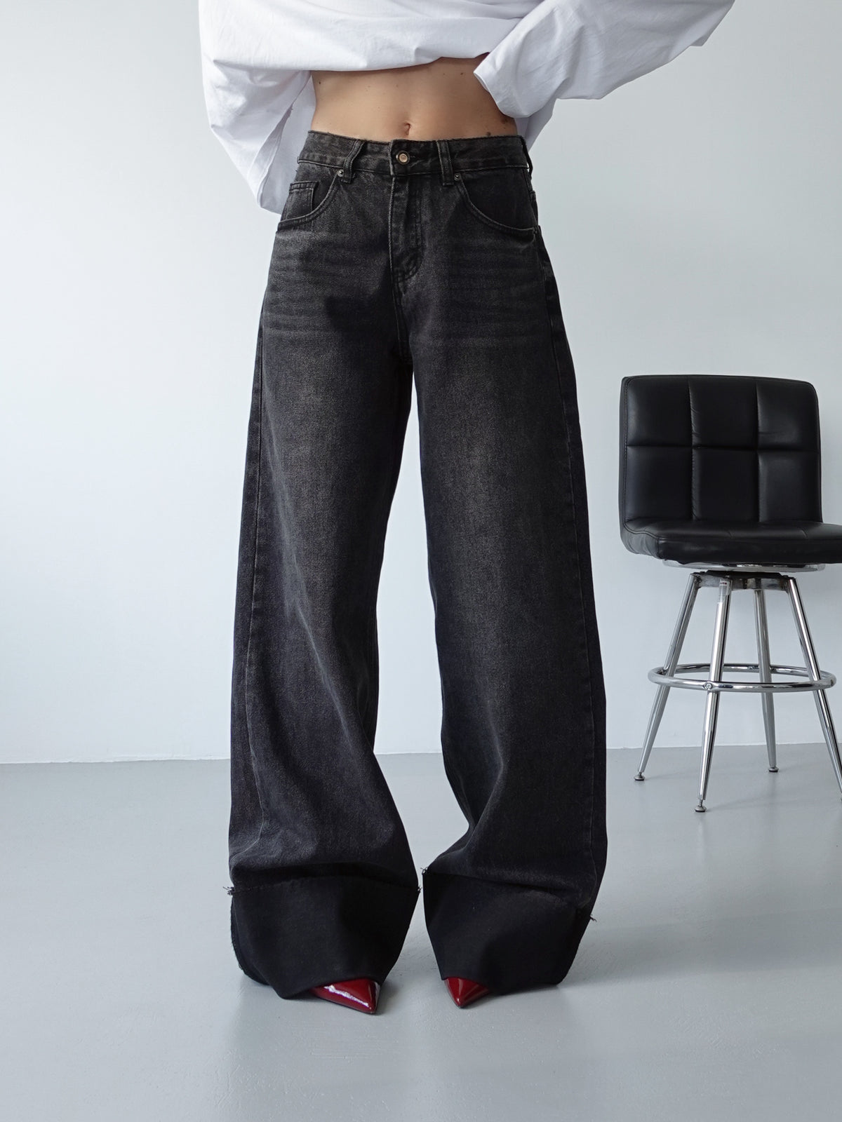 JEANS WIDE LEG CON PIEGONE - NERO SLAVATO 3565