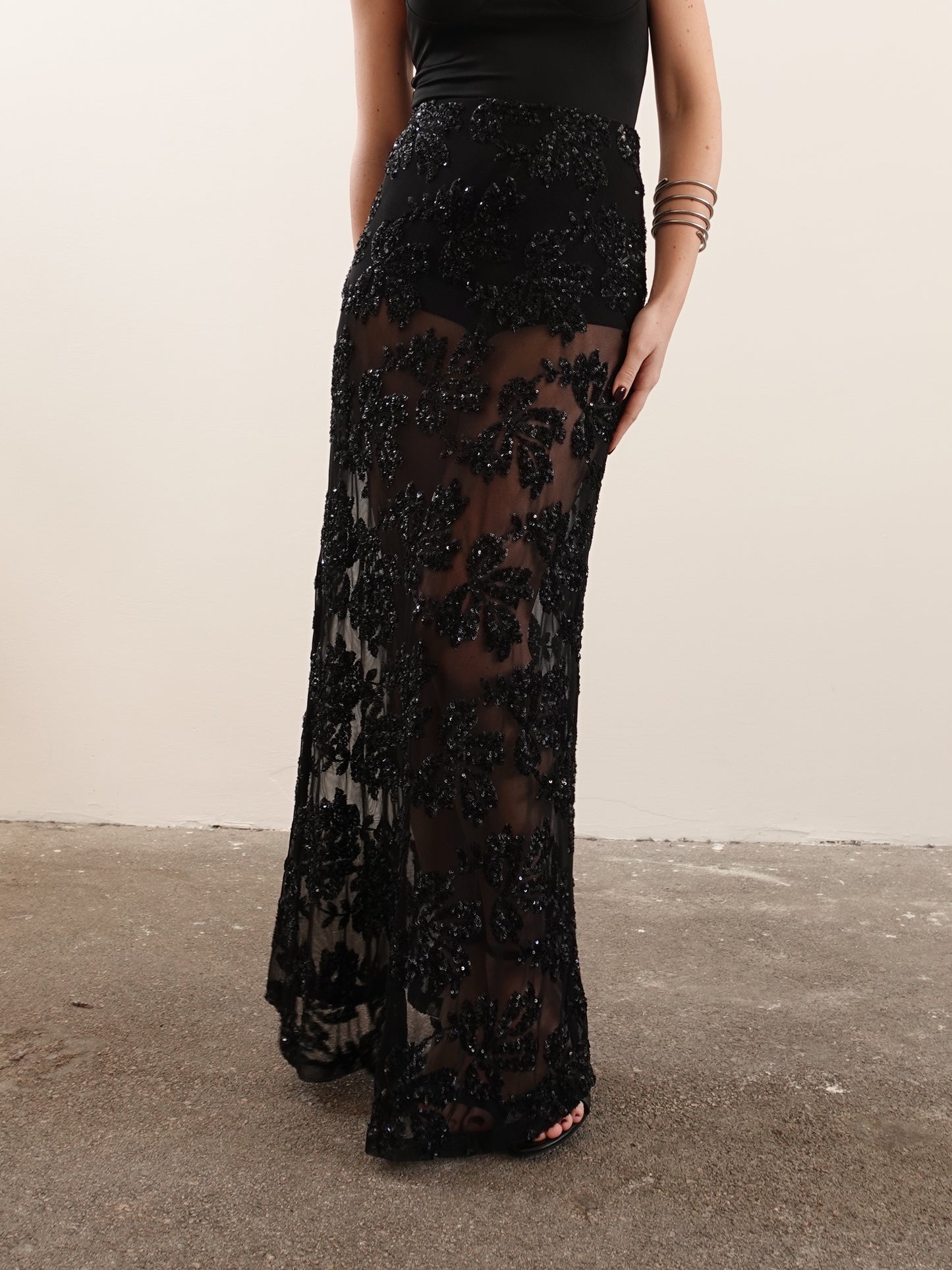 GONNA VELATA CON DETTAGLI IN PAILLETTES - NERO 26848