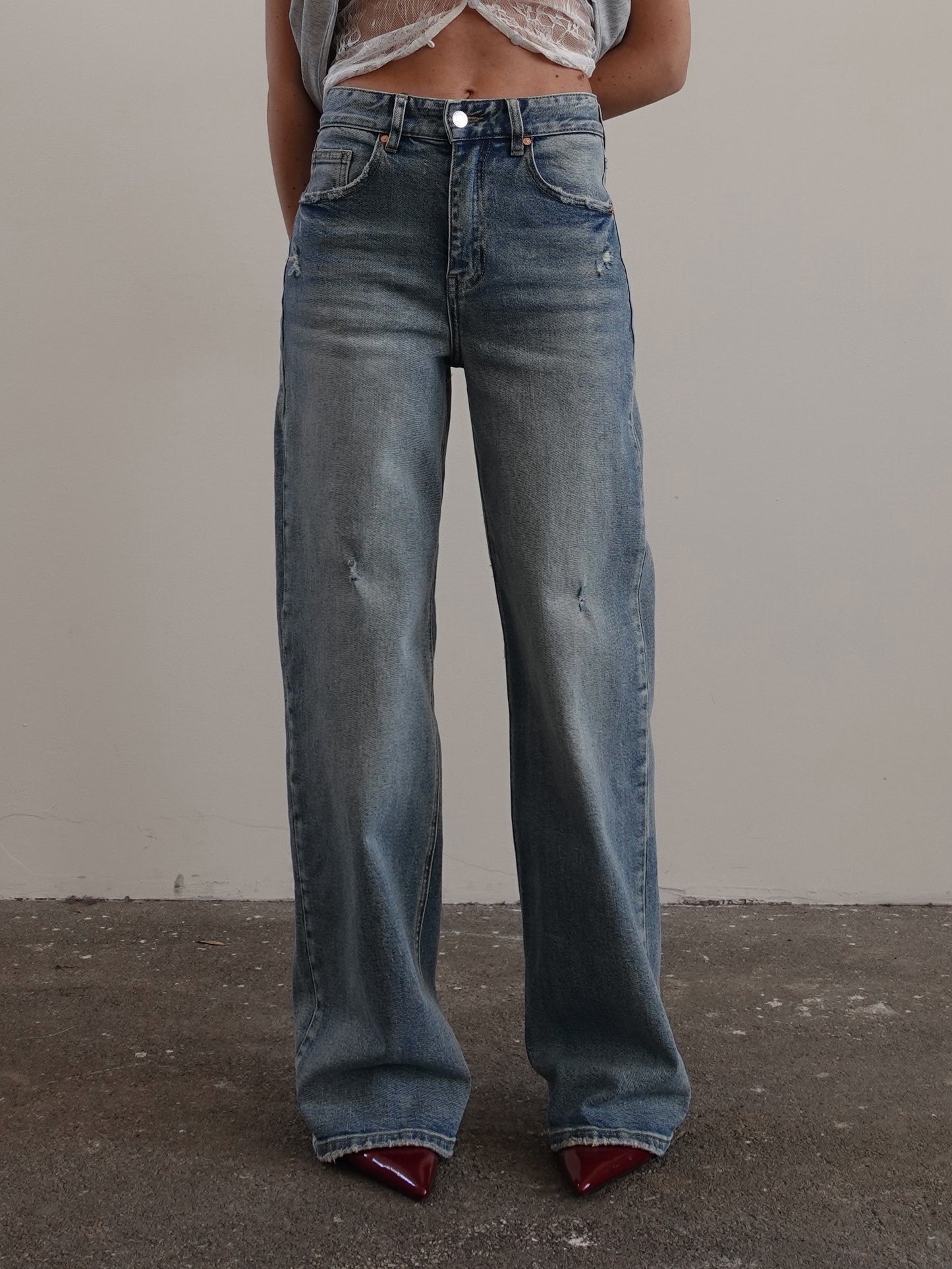 JEANS WIDE LEG FONDO SFRANGIATO - LAVAGGIO CHIARO 8000-22