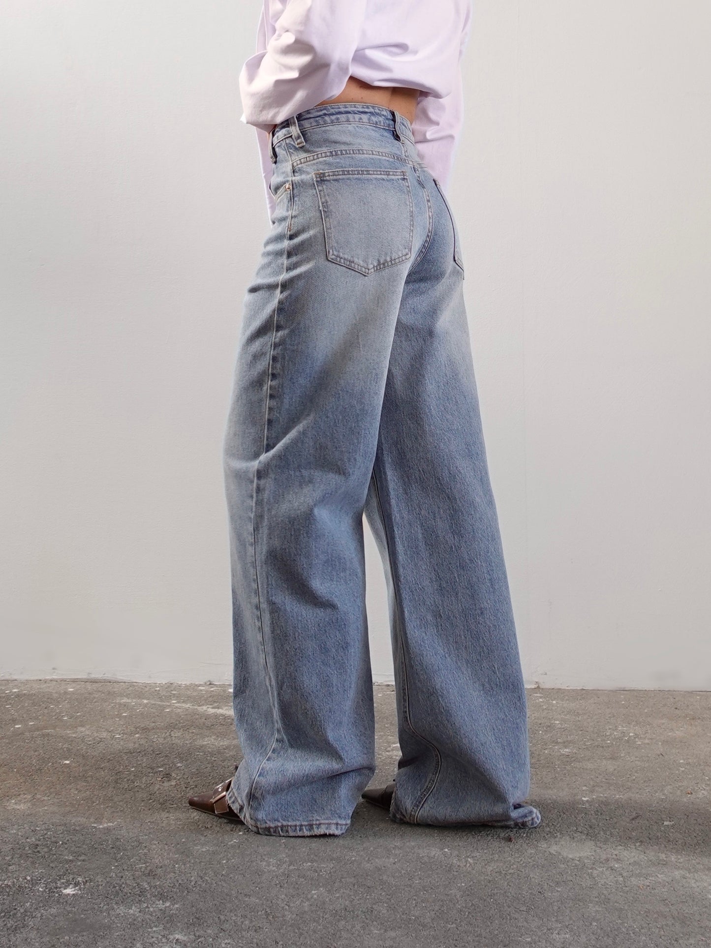JEANS WIDE LEG CON VITA ASIMMETRICA - BLUE DENIM CHIARO 3390