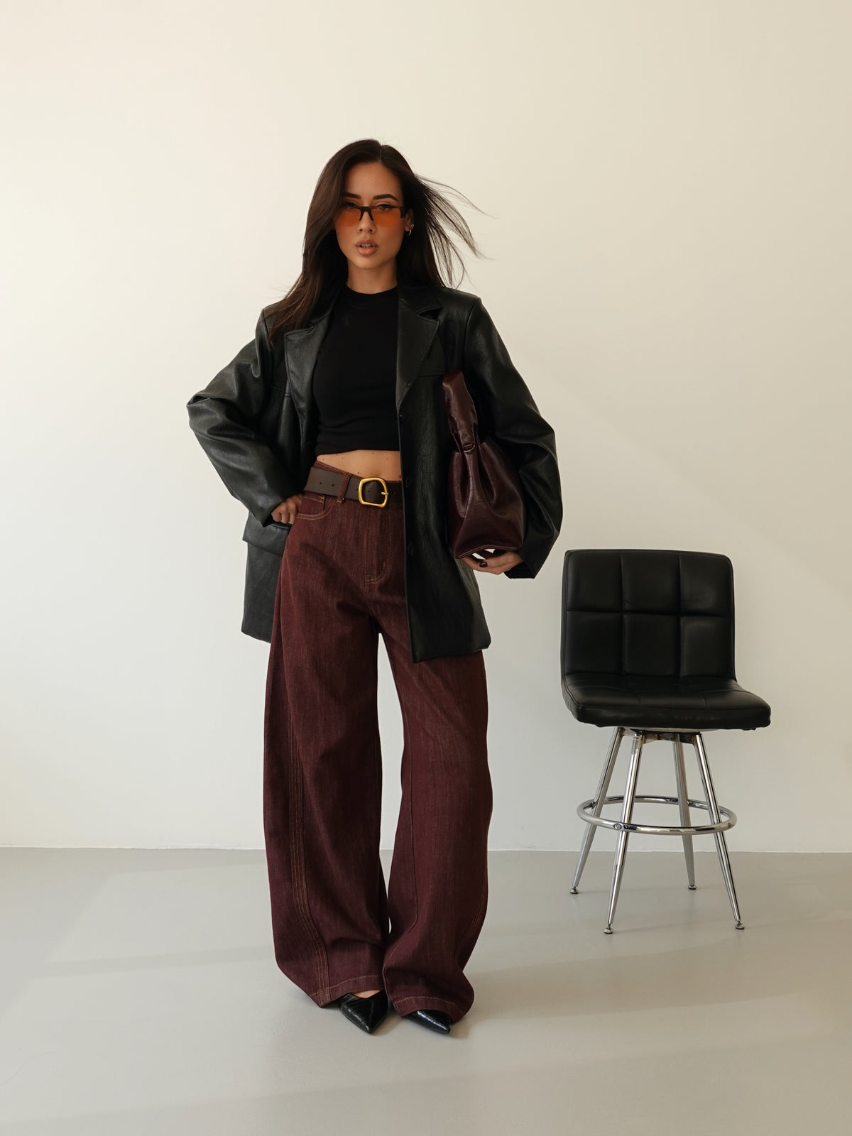 JEANS BALLOON COLOR CON CINTURA - BURGUNDY 32630