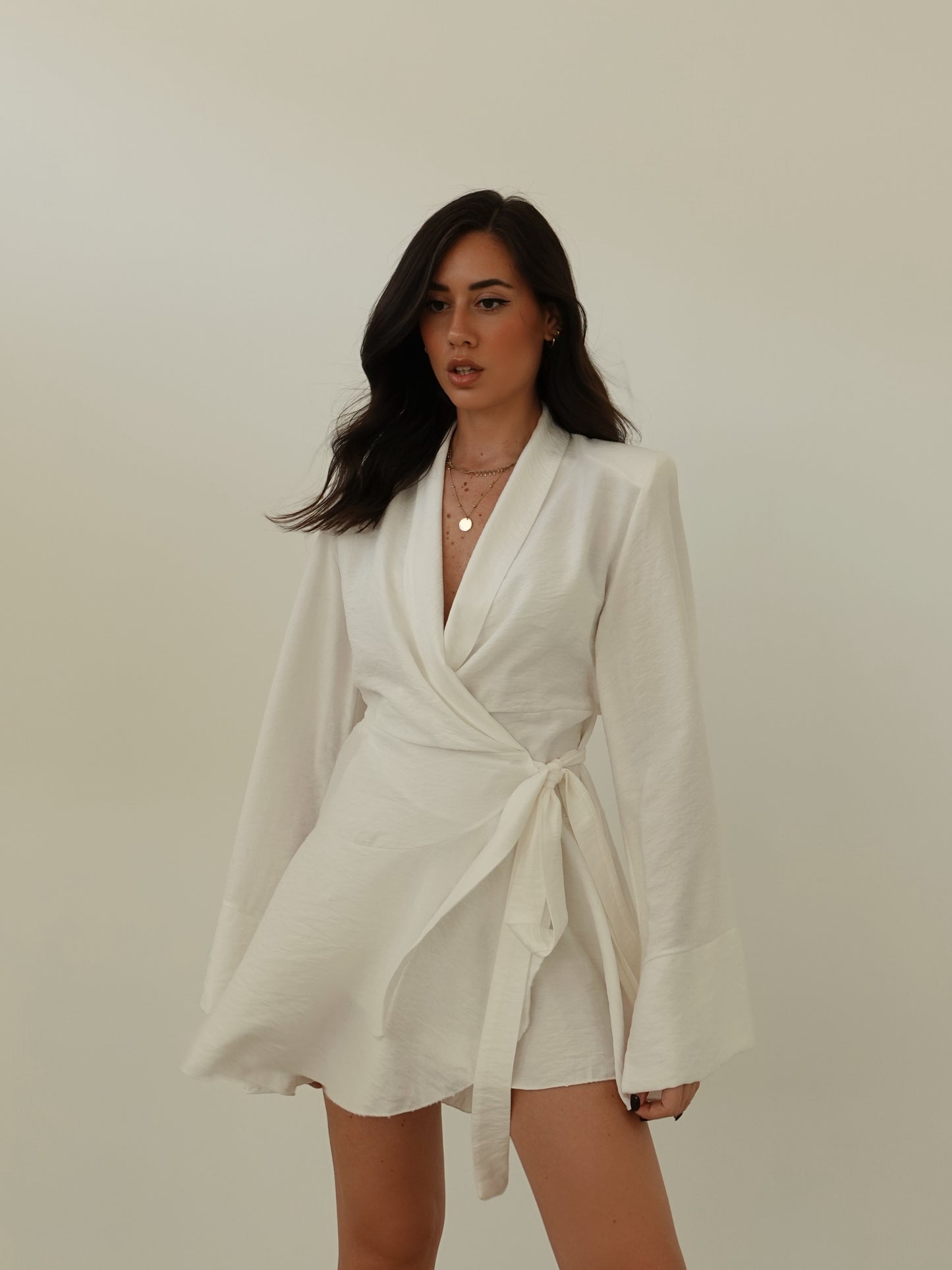 VESTITO A PORTAFOGLIO CON SPALLINE - BIANCO 28149
