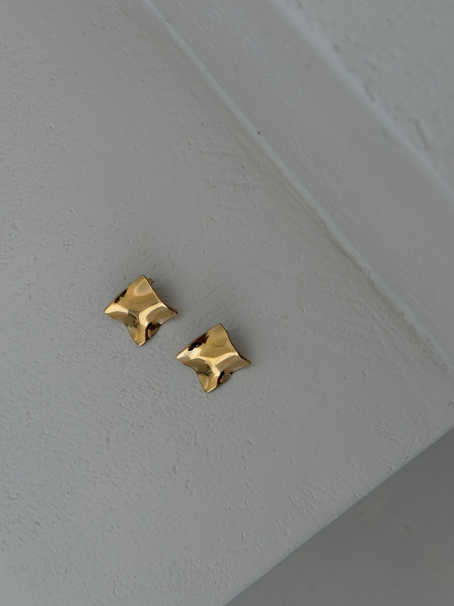 ORECCHINI WAVY SQUARE - ORO