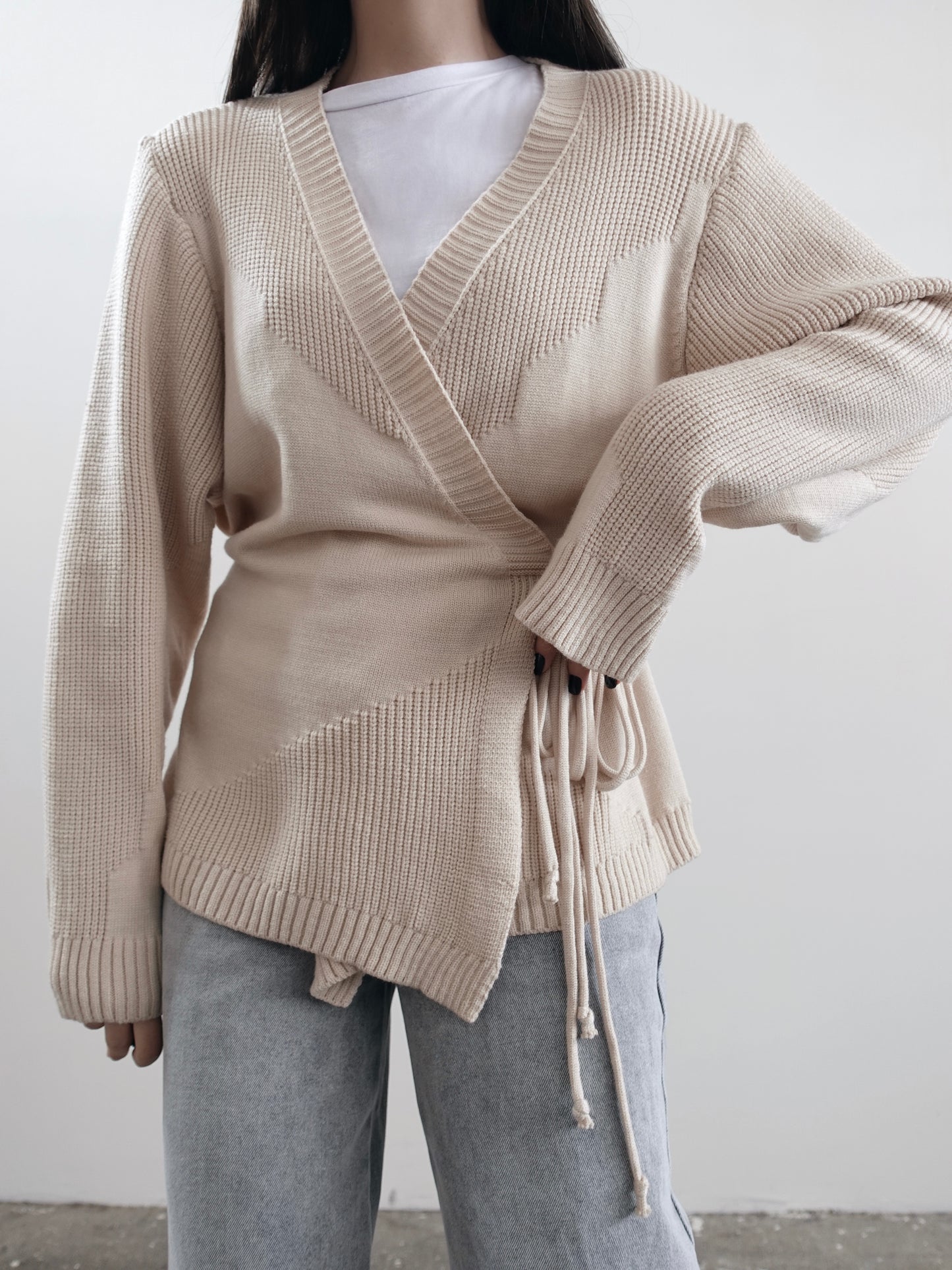 CARDIGAN CON CHIUSURA A PORTAFOGLIO - BEIGE 24917