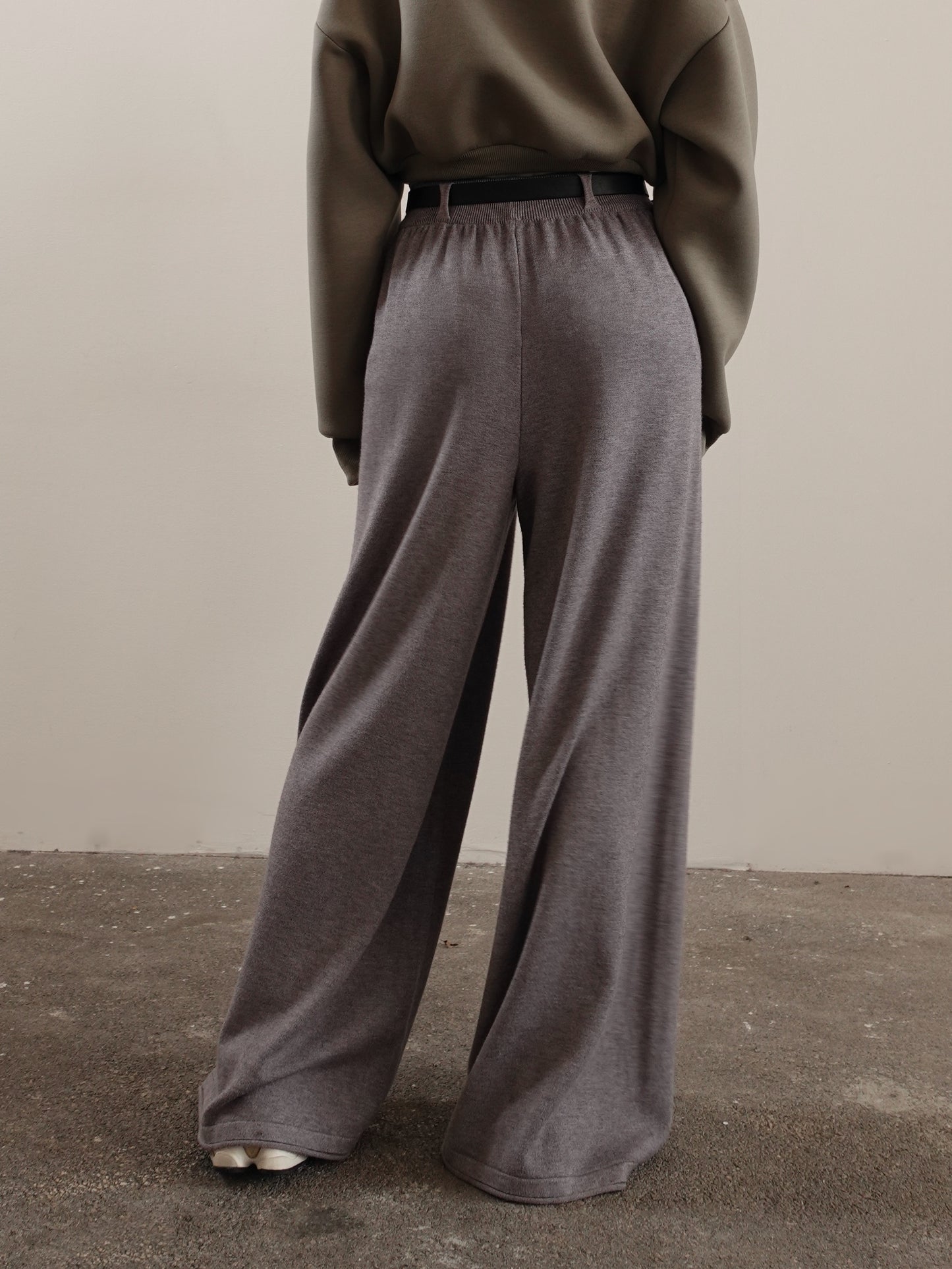 PANTALONI IN MAGLIA WIDE LEG CON CINTURA - GRIGIO 15674